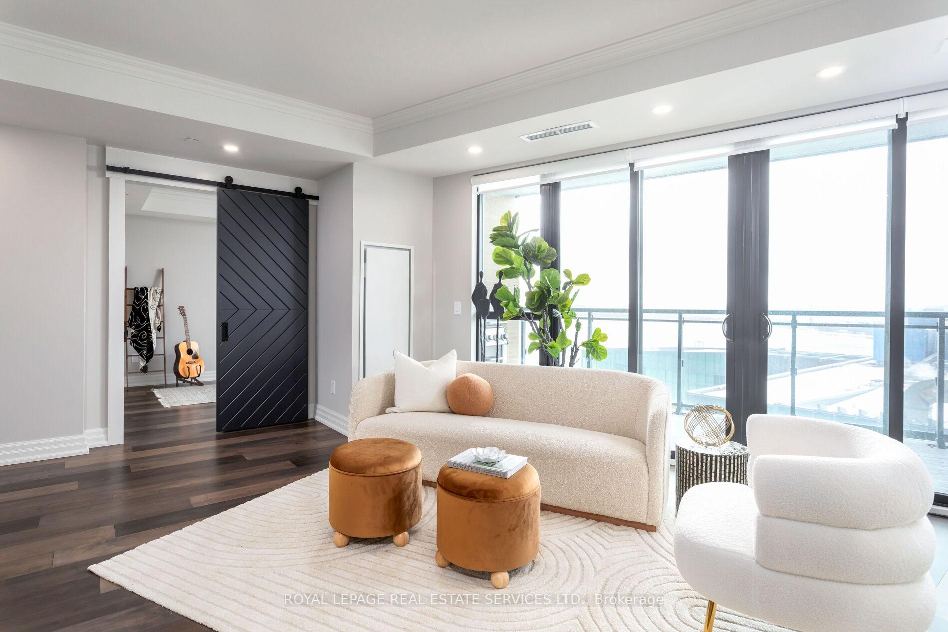 3 Bedrooms Condo at 2060 Lakeshore, Burlington For sale