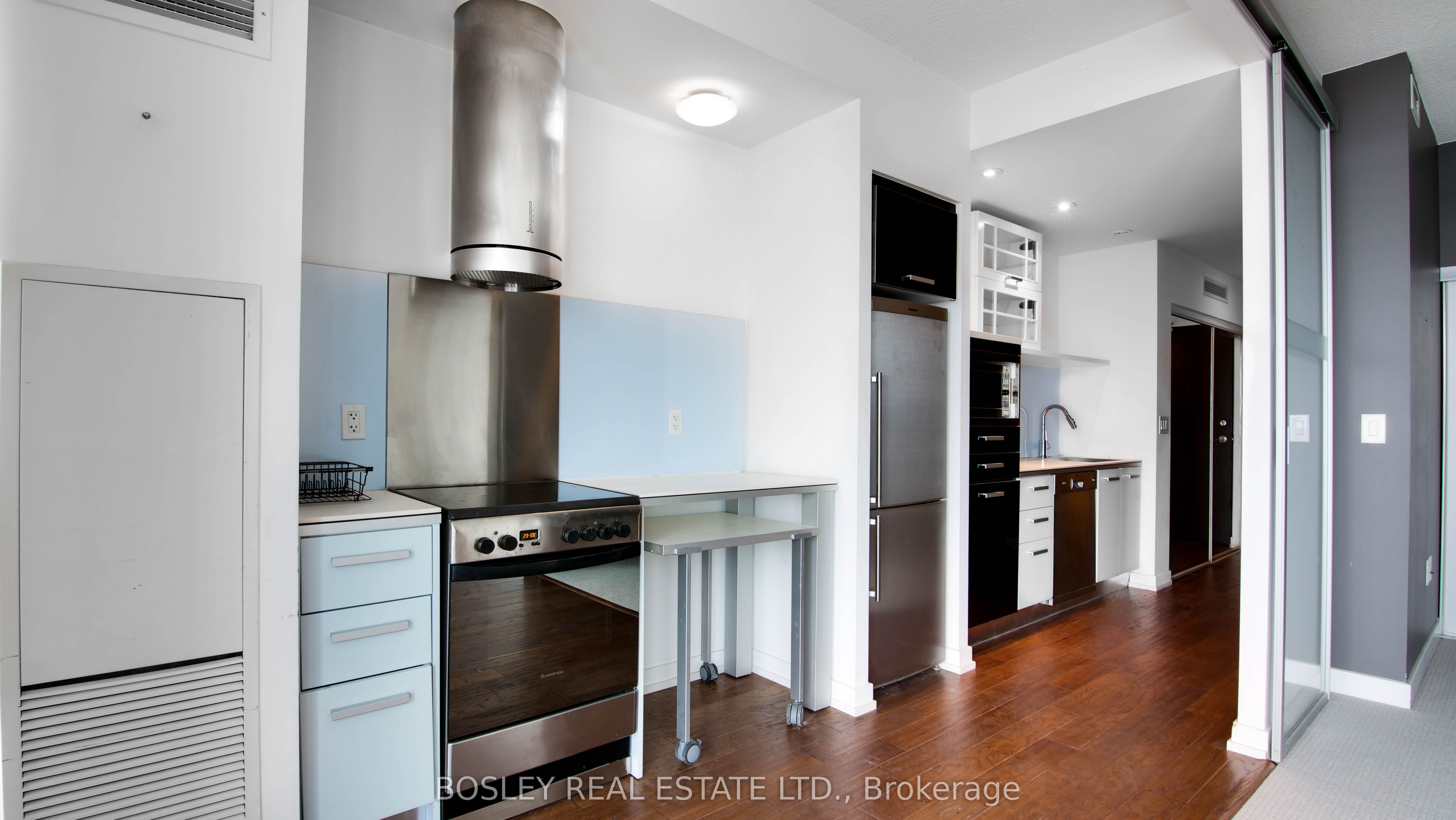 38 Dan Leckie Way, #1802