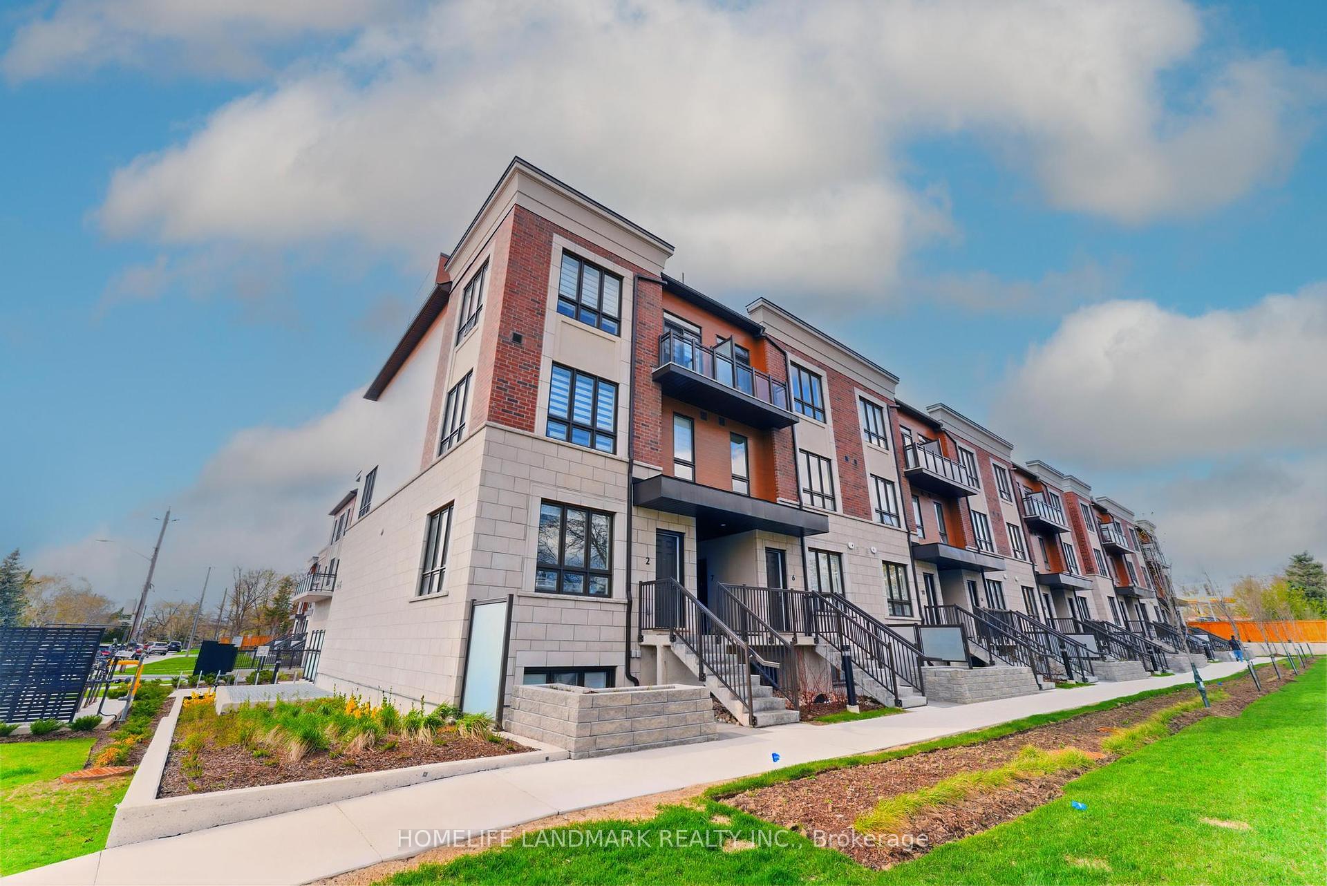 2 Bedrooms Condo at 4015 Hickory, Mississauga For sale