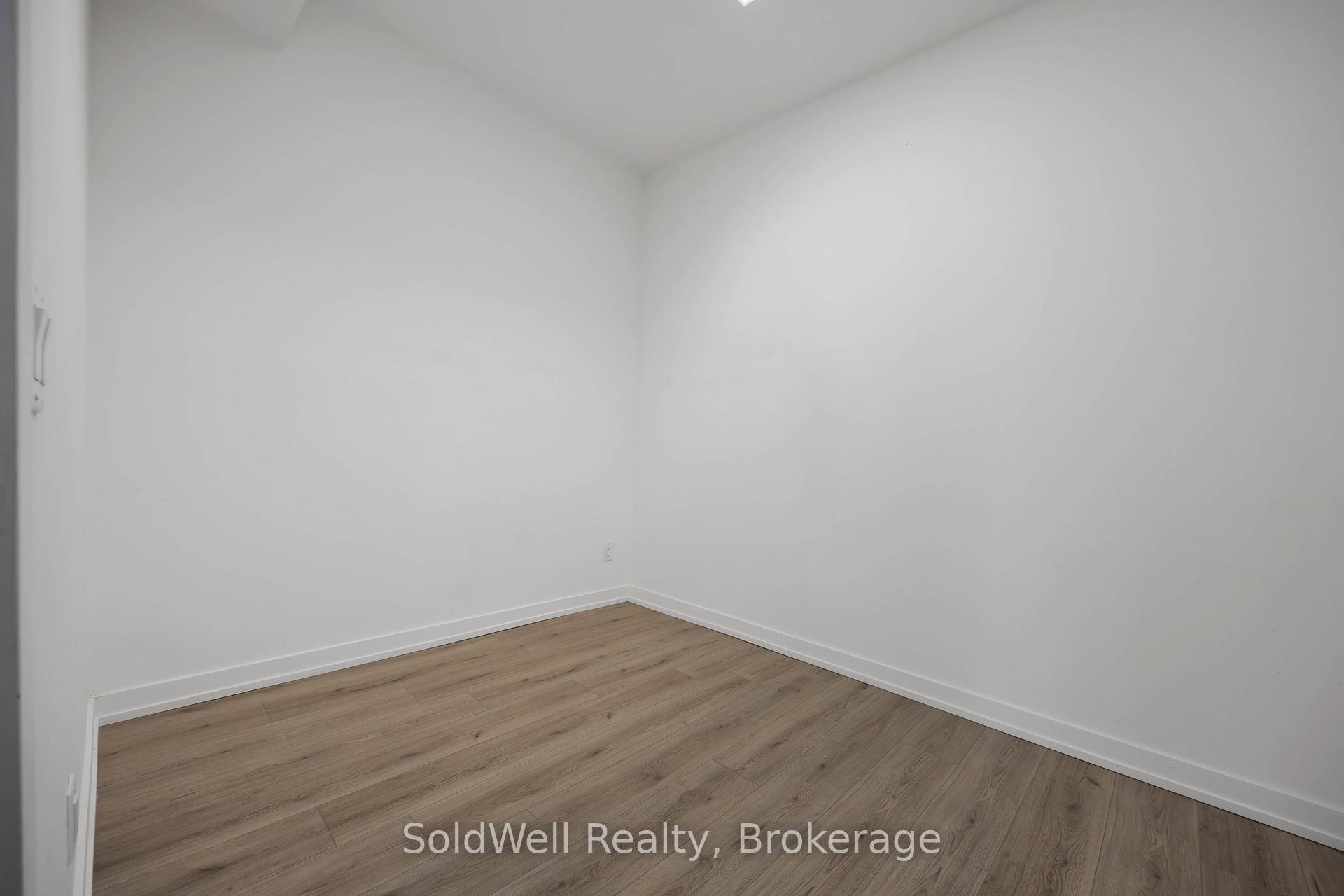 2 Bedrooms Condo at 266 Finch, Toronto For sale