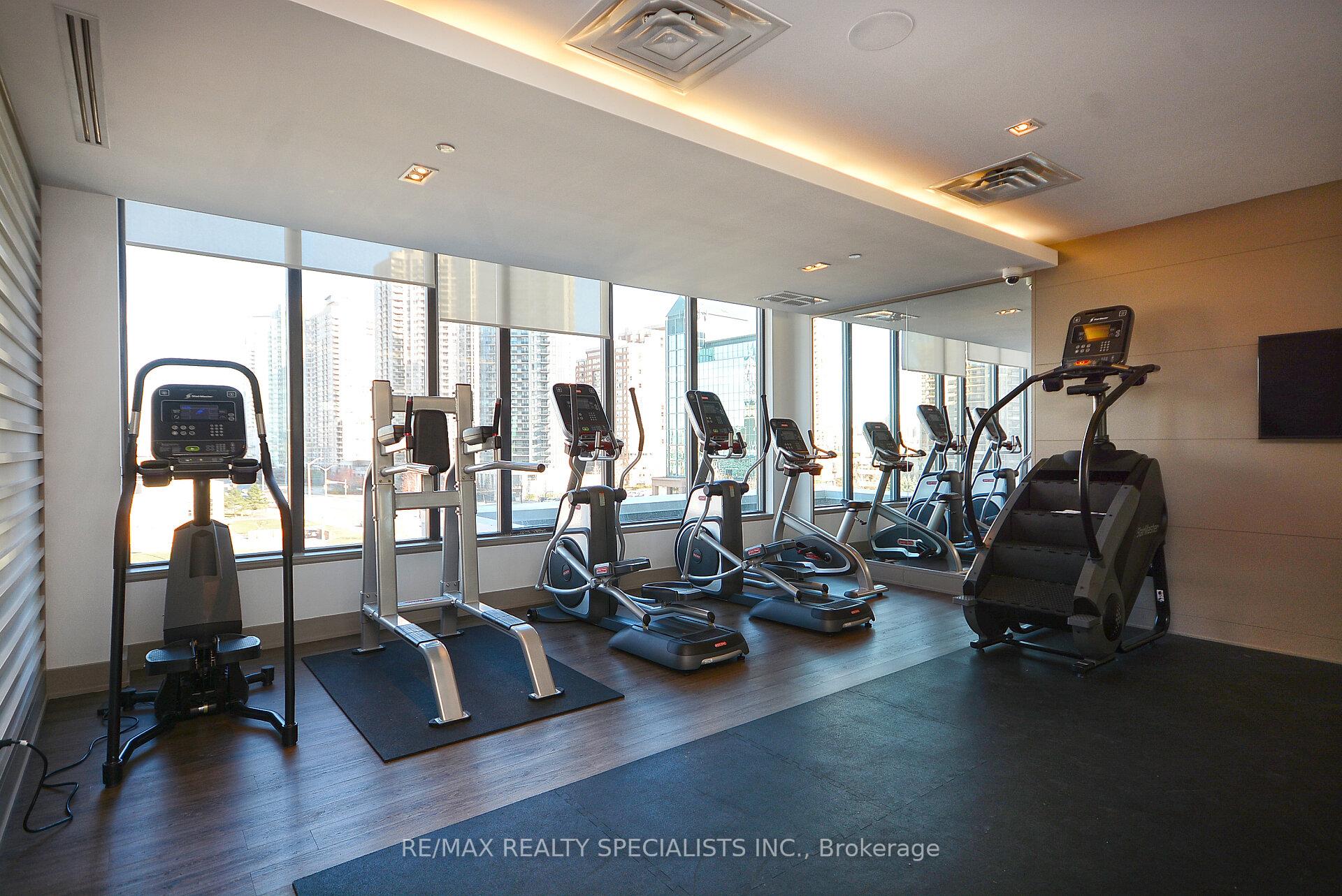 2 Bedrooms Condo at 510 Curran,  Mississauga For sale