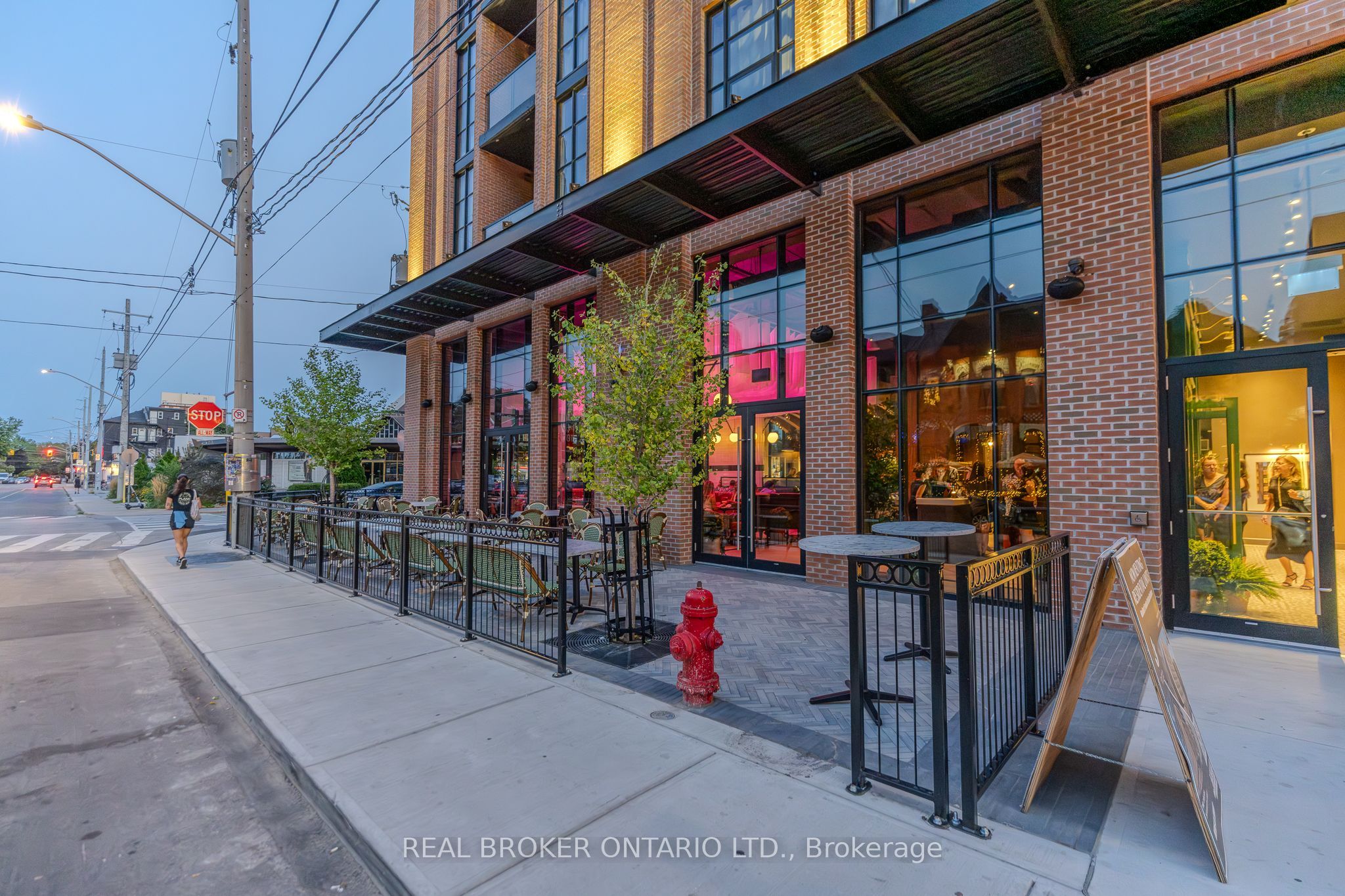 24 Augusta Street, #802