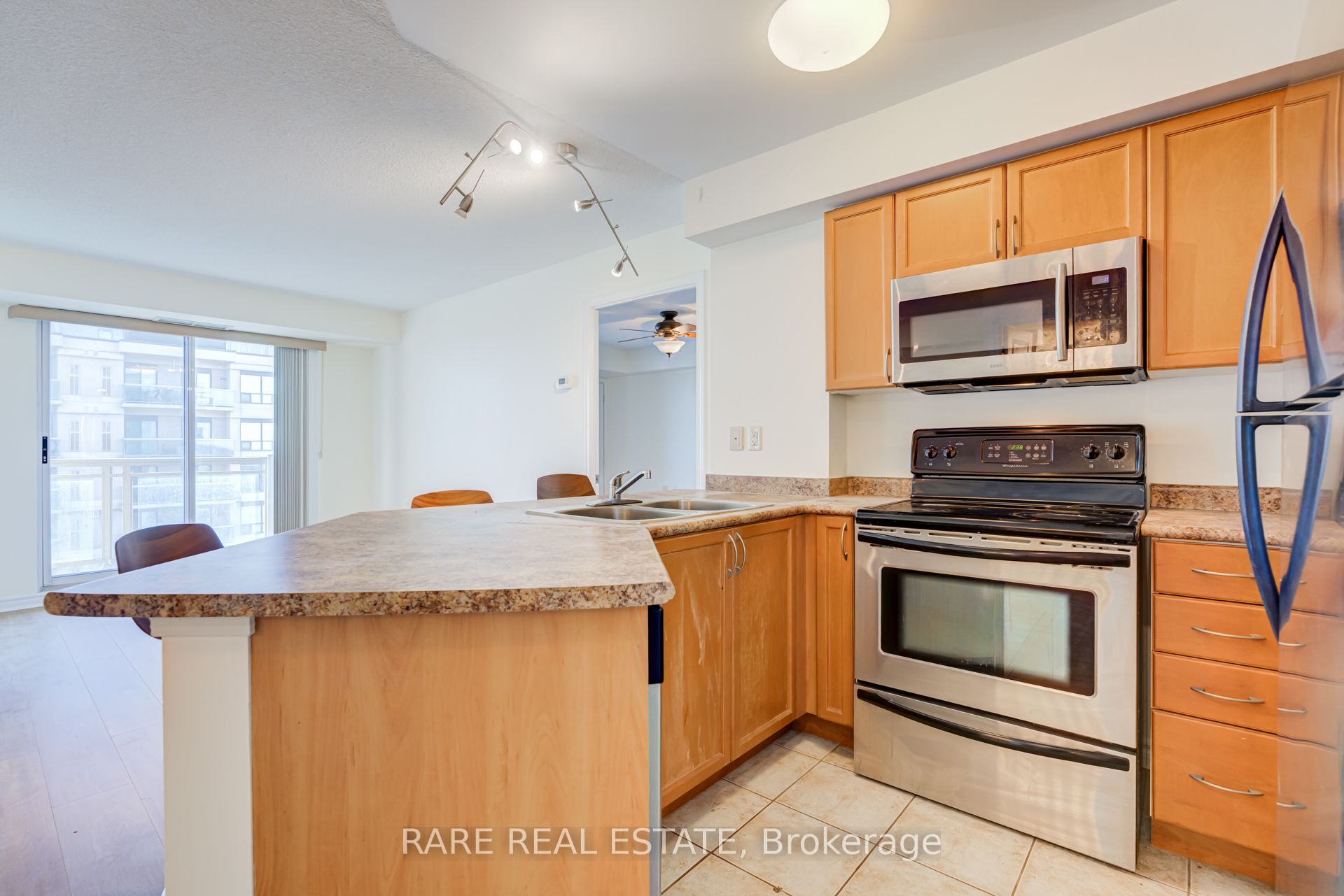 920 Sheppard Avenue W, #708