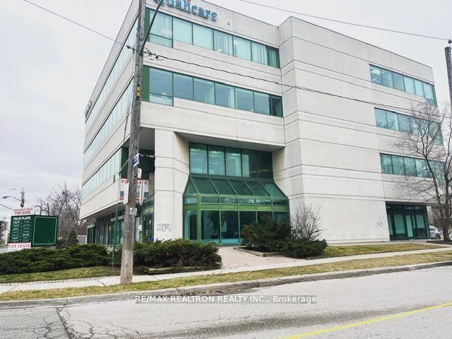 3910 Bathurst