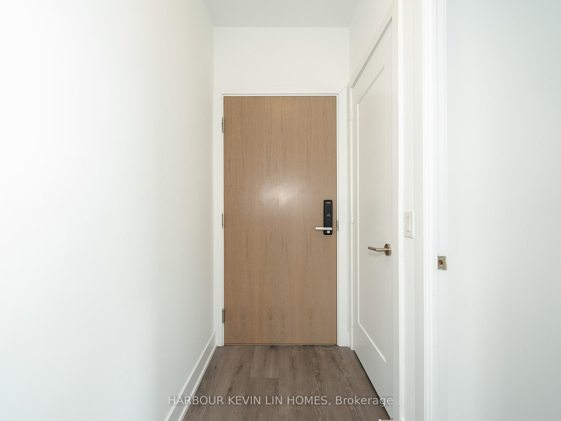 2 Bedrooms Condo at 575 Bloor, Toronto For sale