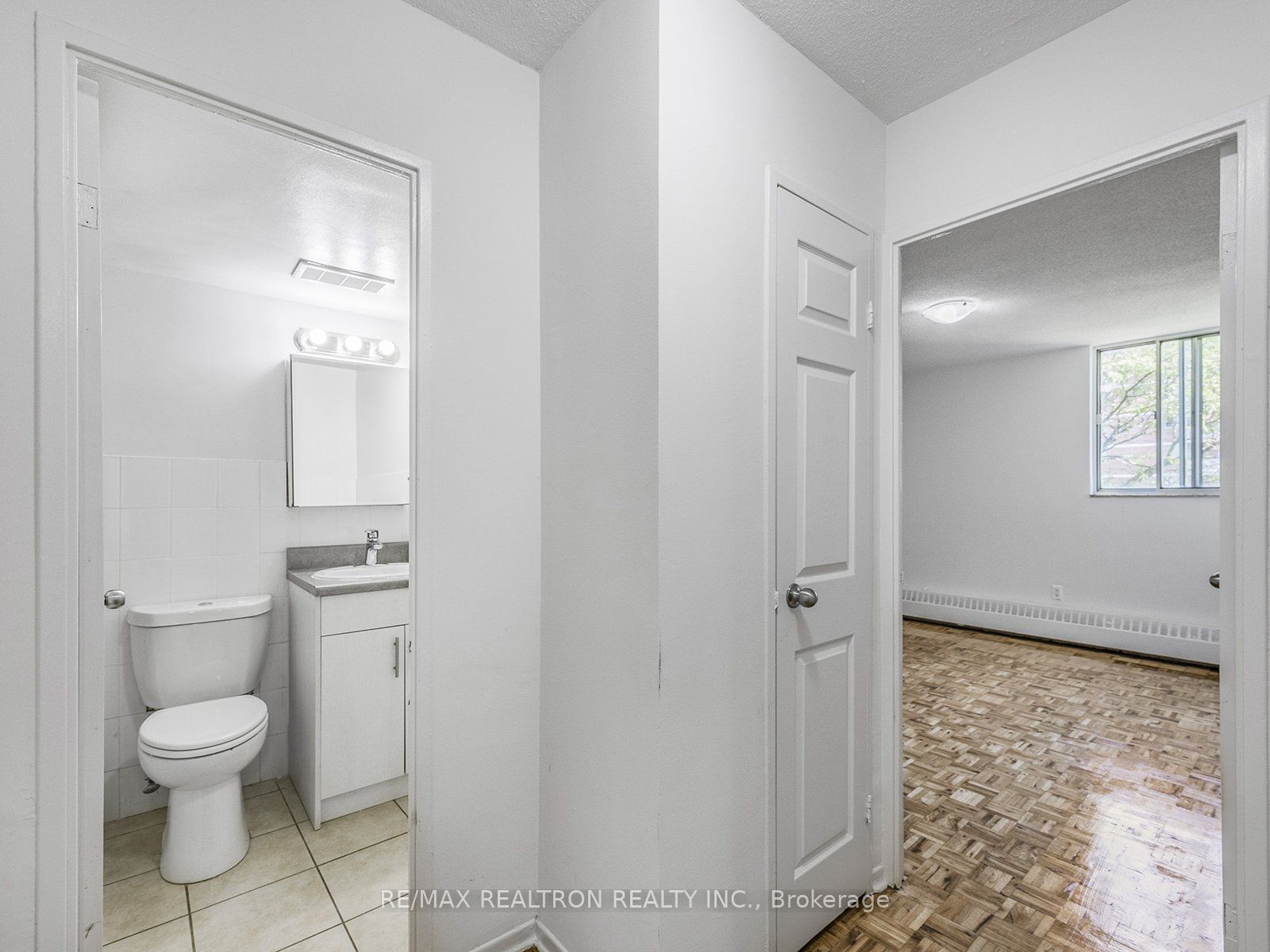 5 Glamorgan Avenue, #611
