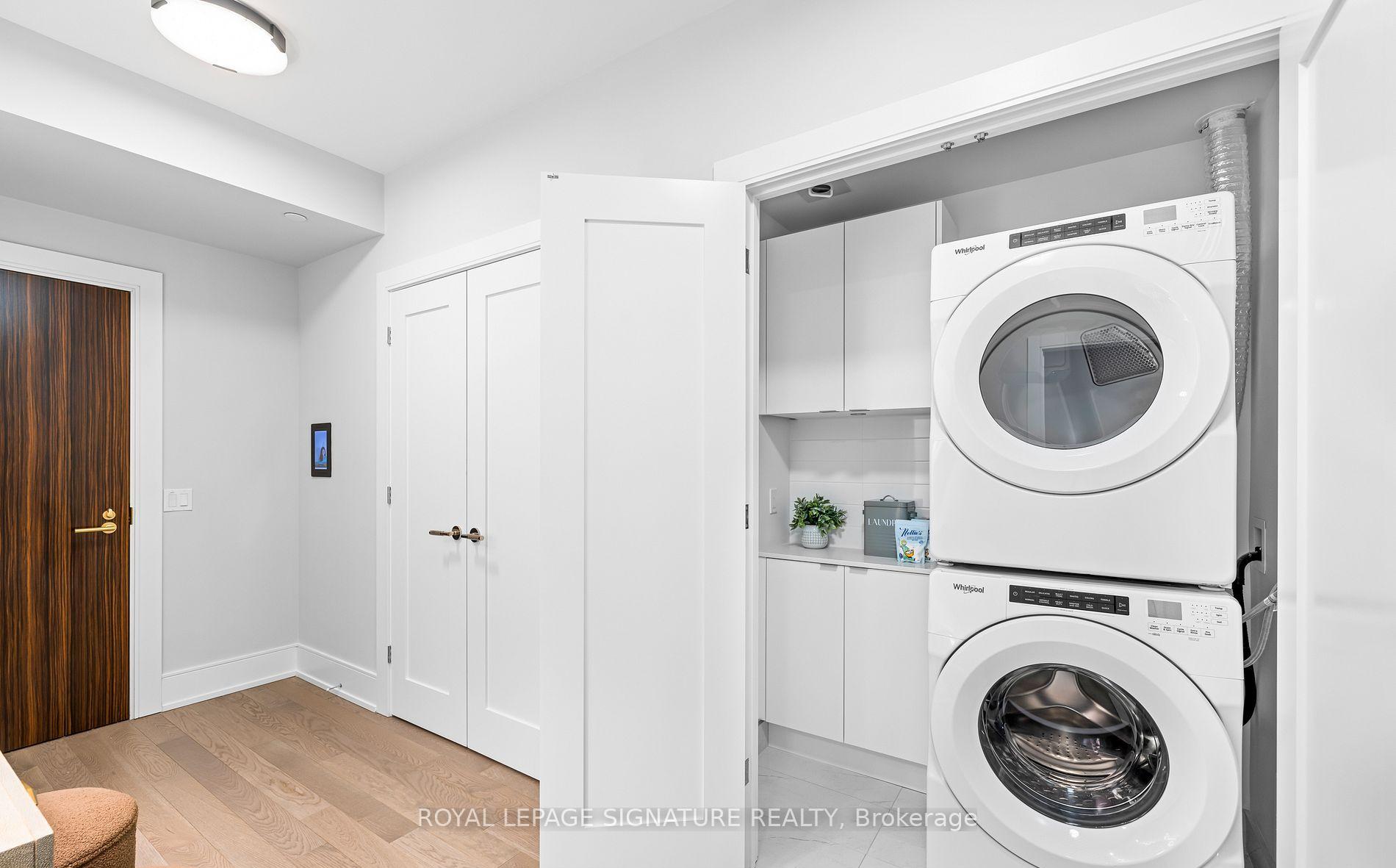 2 Bedrooms Condo at 455 Wellington, Toronto For sale
