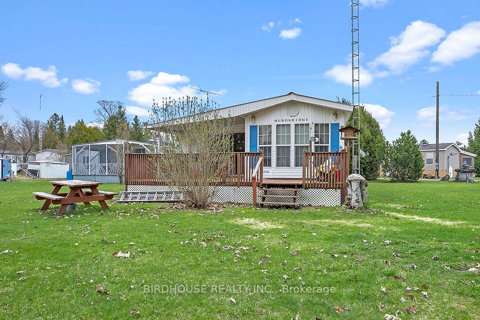1802 COUNTY ROAD 121