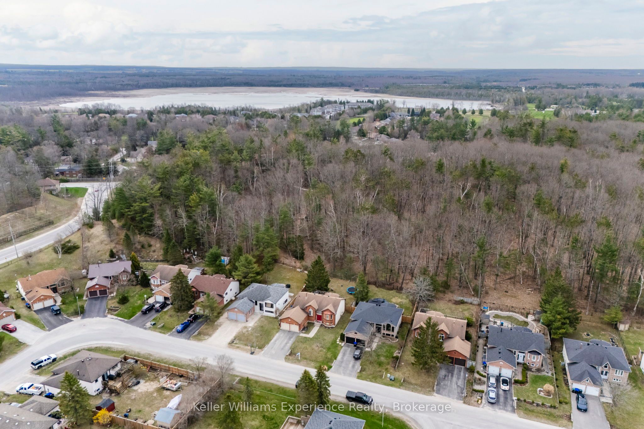 50 Leo Boulevard, Wasaga Beach, ON L9Z 1C6