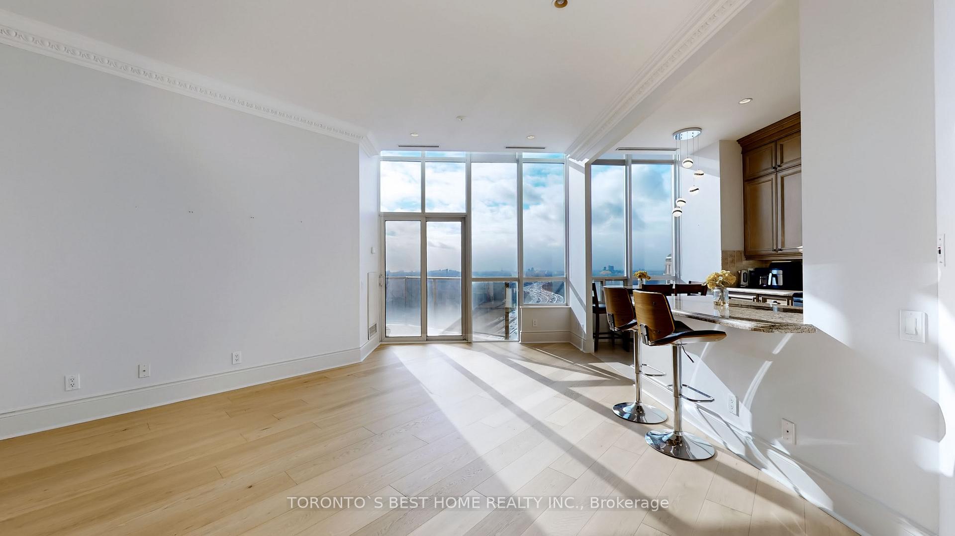 3 Bedrooms Condo at 80 Harrison Garden,  Toronto For sale