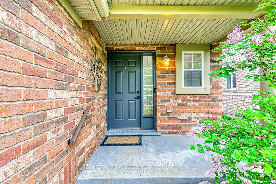 31 EUGENE Drive, Guelph, ON N1L 1P6