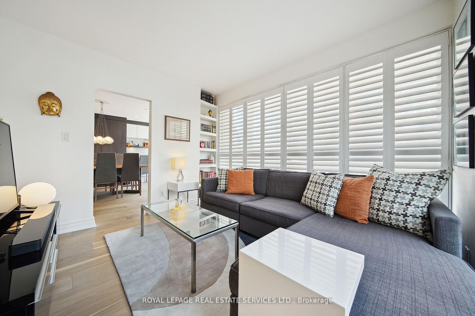 2 Bedrooms Condo at 480 Queens, Toronto For sale