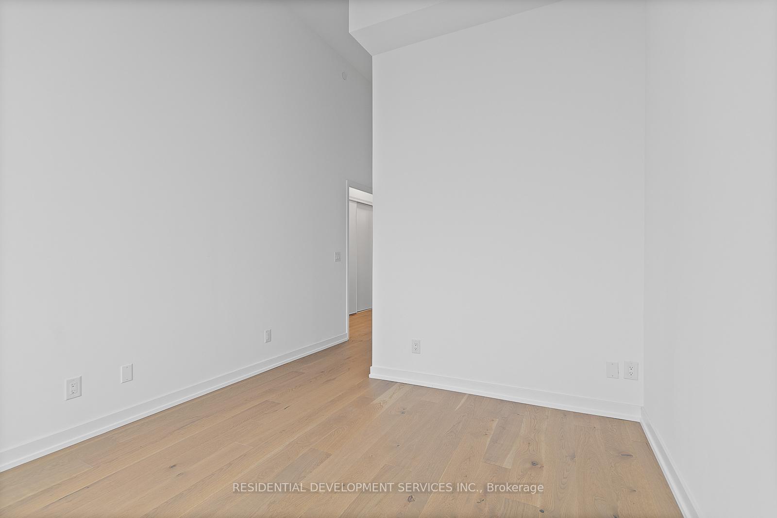 3 Bedrooms Condo at 3100 Keele,  Toronto For sale