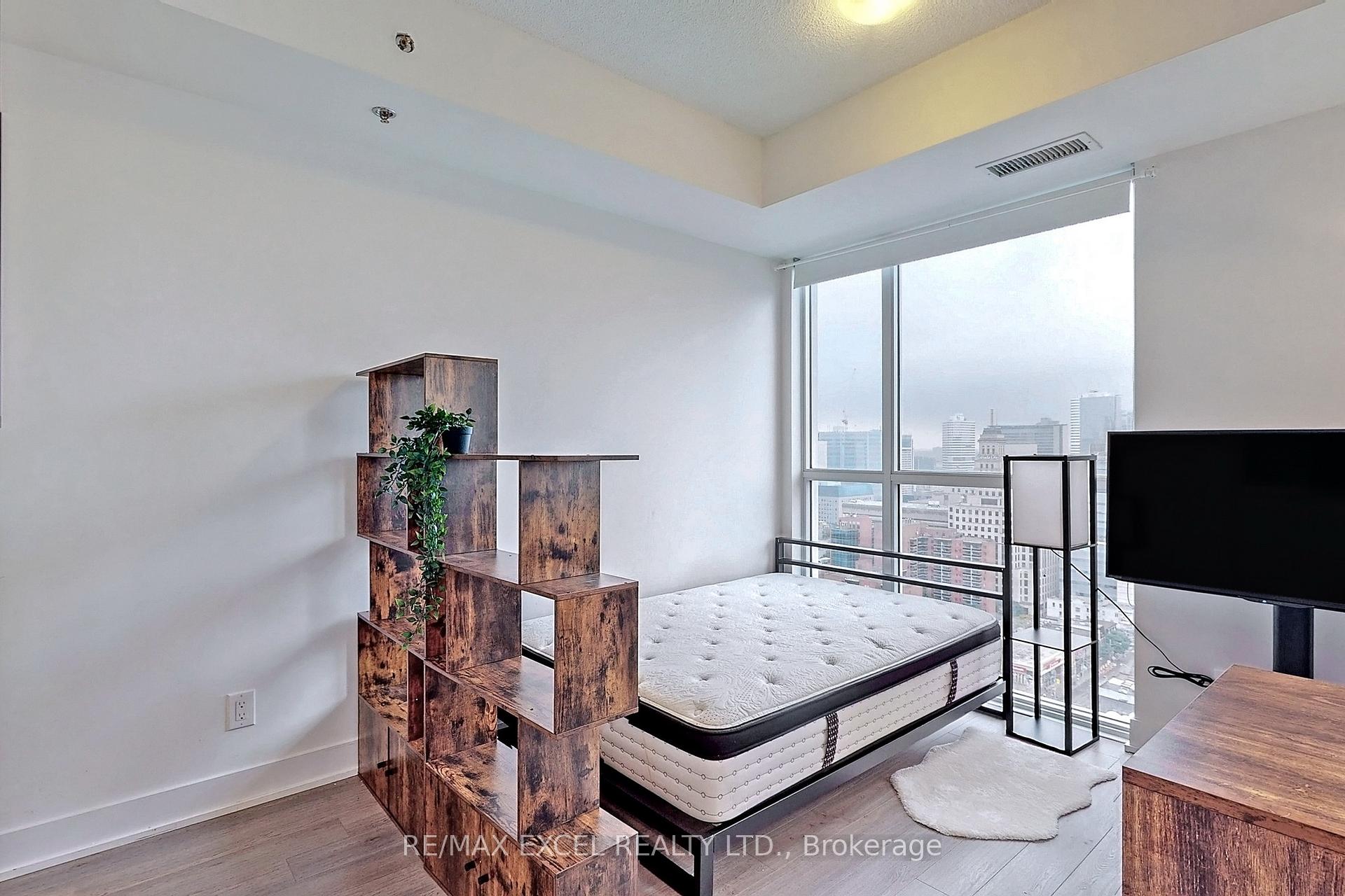 Condo at 318 Richmond, Toronto For sale