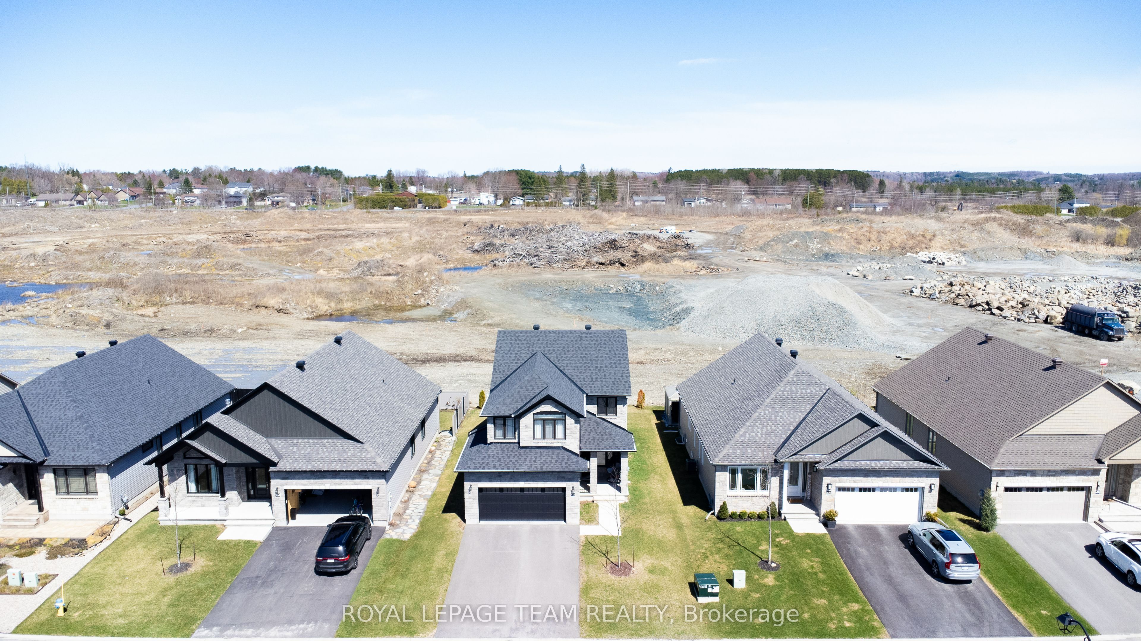 672 Cobalt Street, Clarence-Rockland, ON K4K 0L8