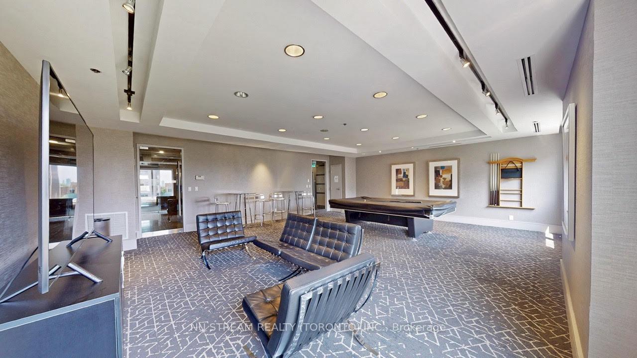 1 Bedroom Condo at 8 Park, Toronto For sale