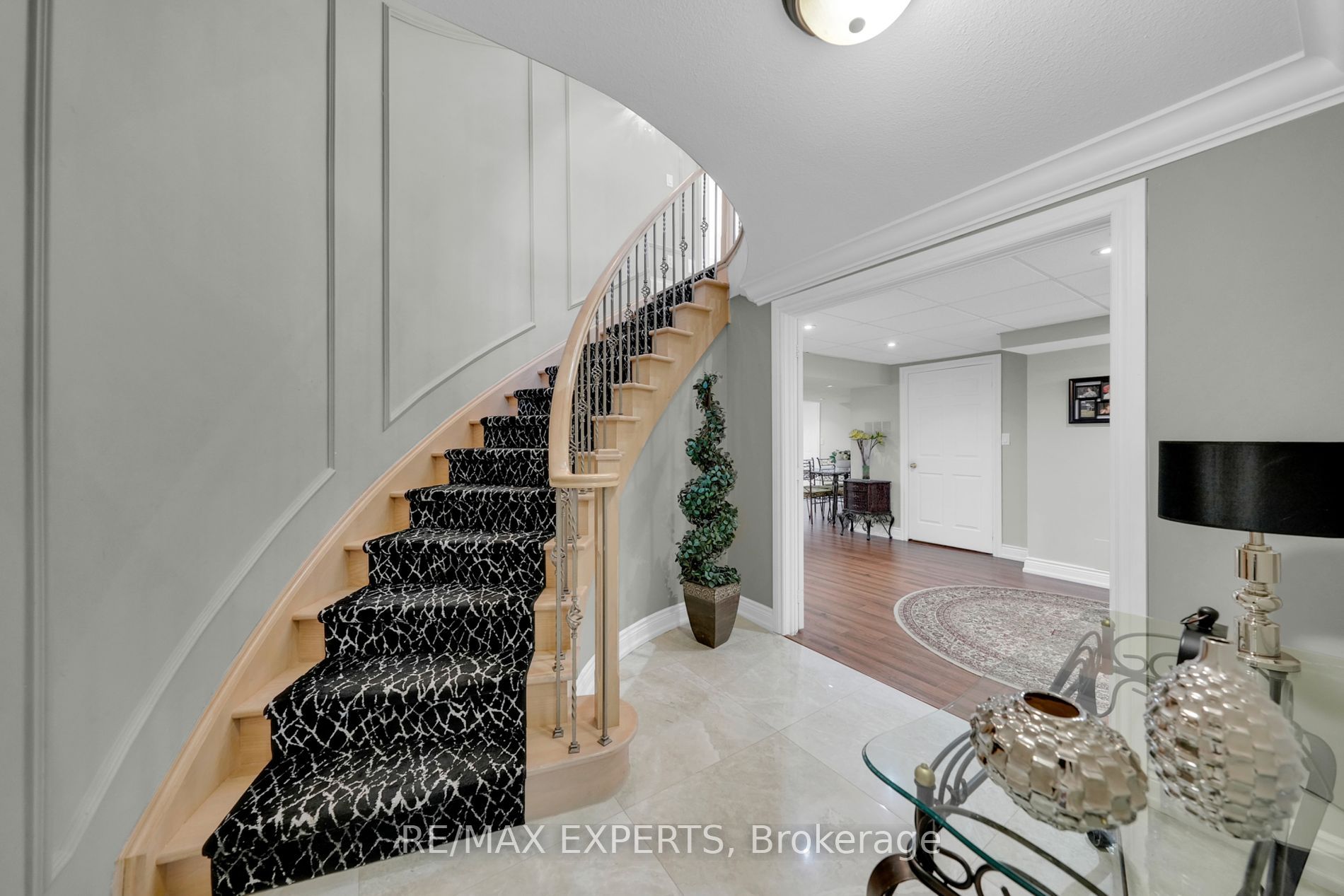 91 Hunterwood Chase