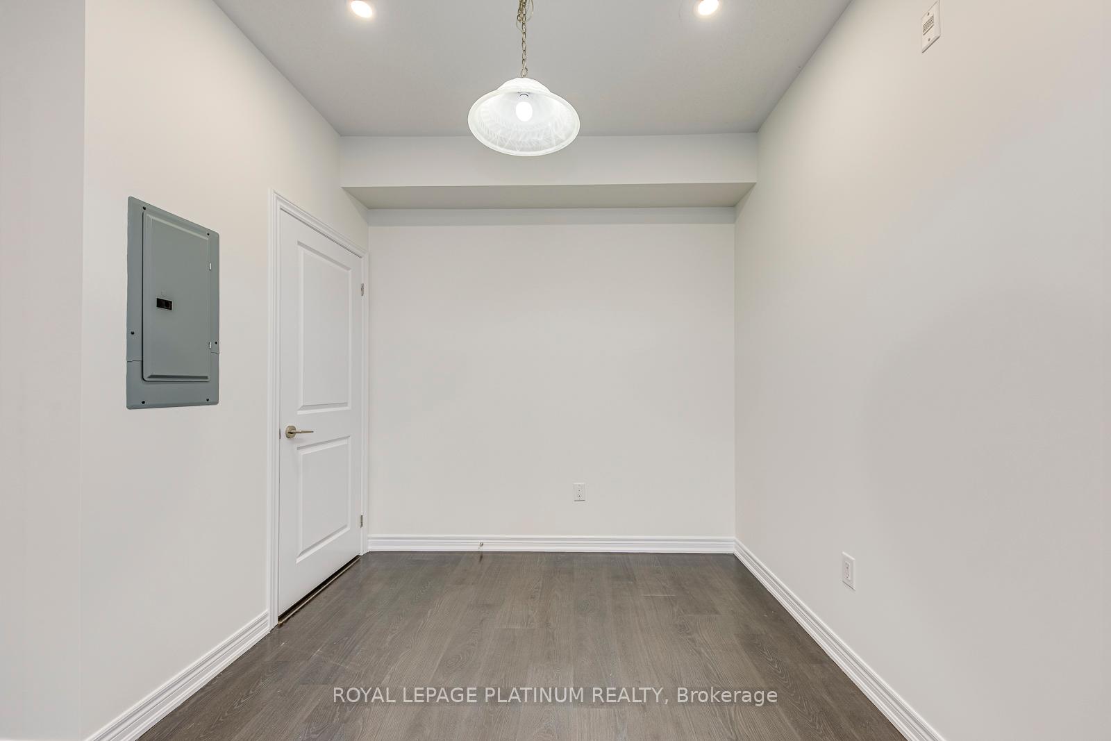 2 Bedrooms Condo at 2339 Sawgrass, Oakville For sale
