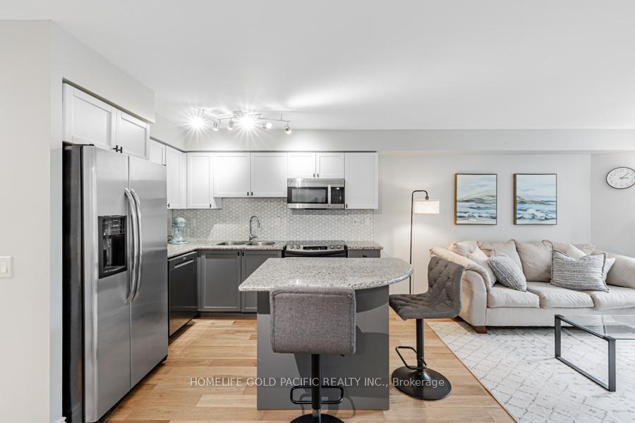 2 Bedrooms Condo at 78 Harrison Garden, Toronto For sale