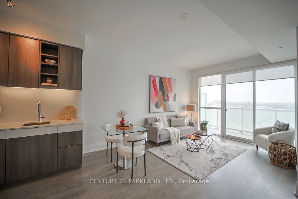 2 Bedrooms Condo at 101 Erskine, Toronto For sale