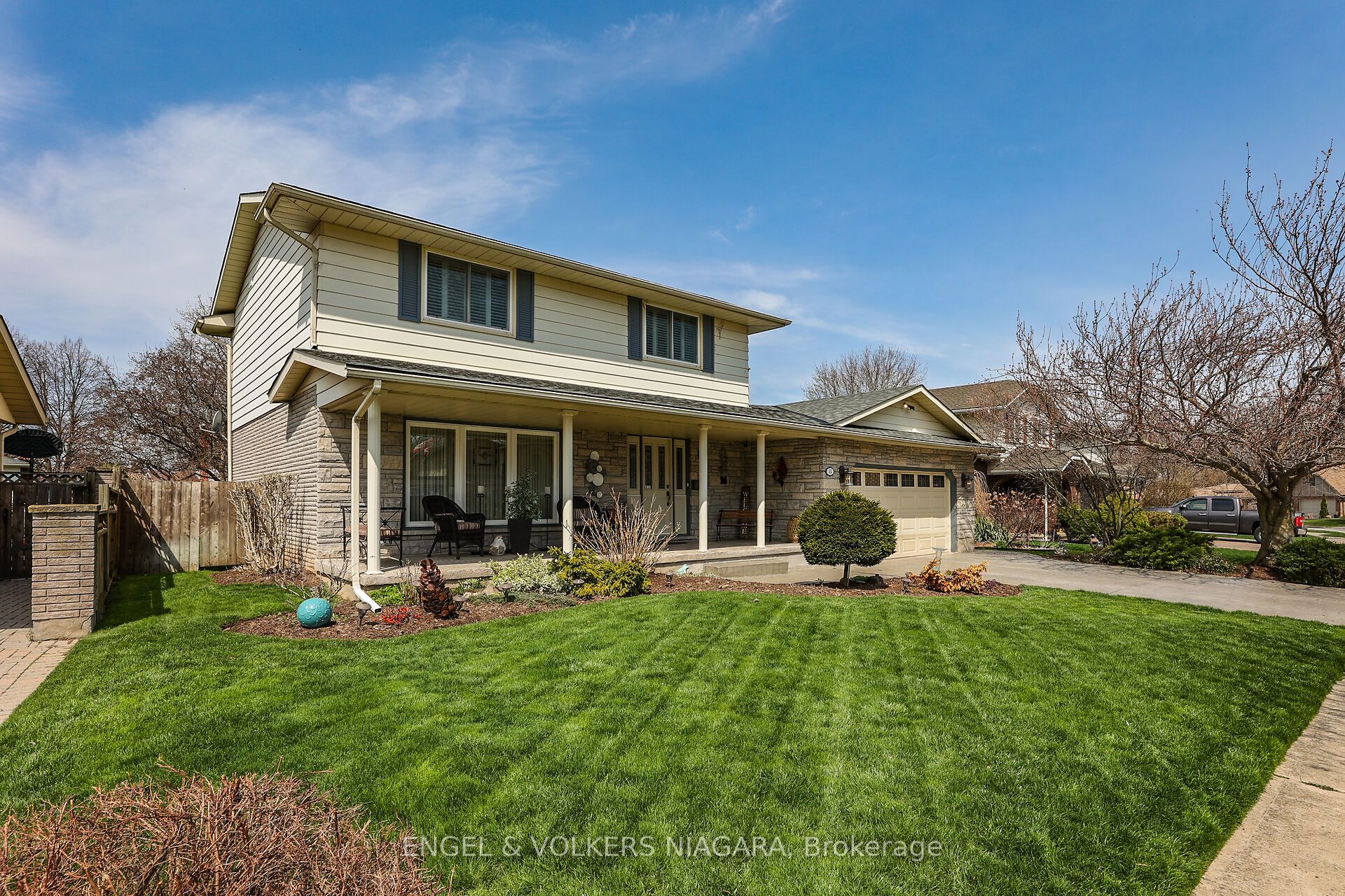 15 Butler Crescent, St. Catharines, ON L2M 7B1