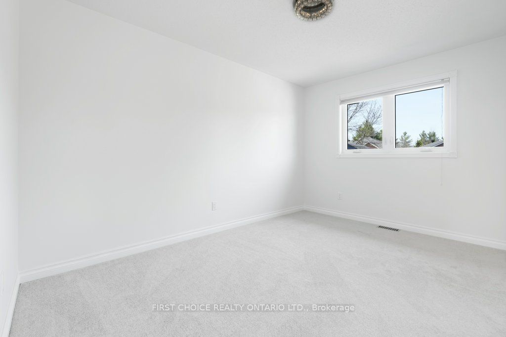 111 Blackdome Crescent, Kanata, ON K2T 1B1