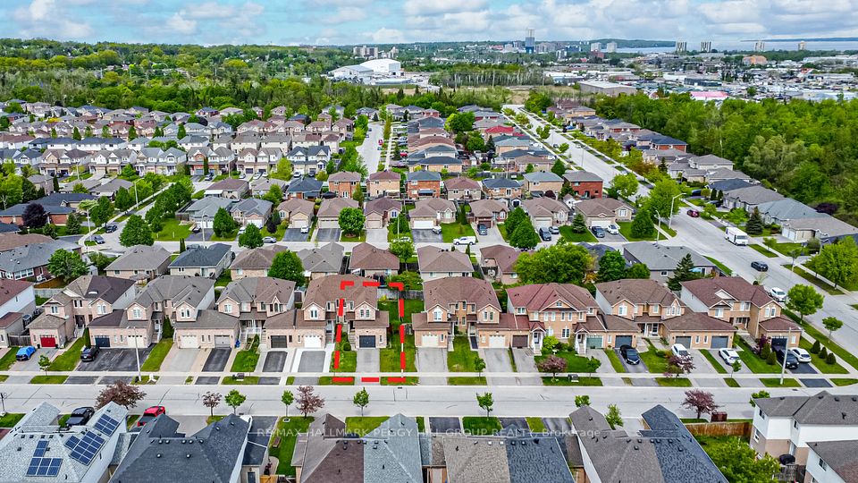 19 Coleman Drive, Barrie, ON L4N 0R5