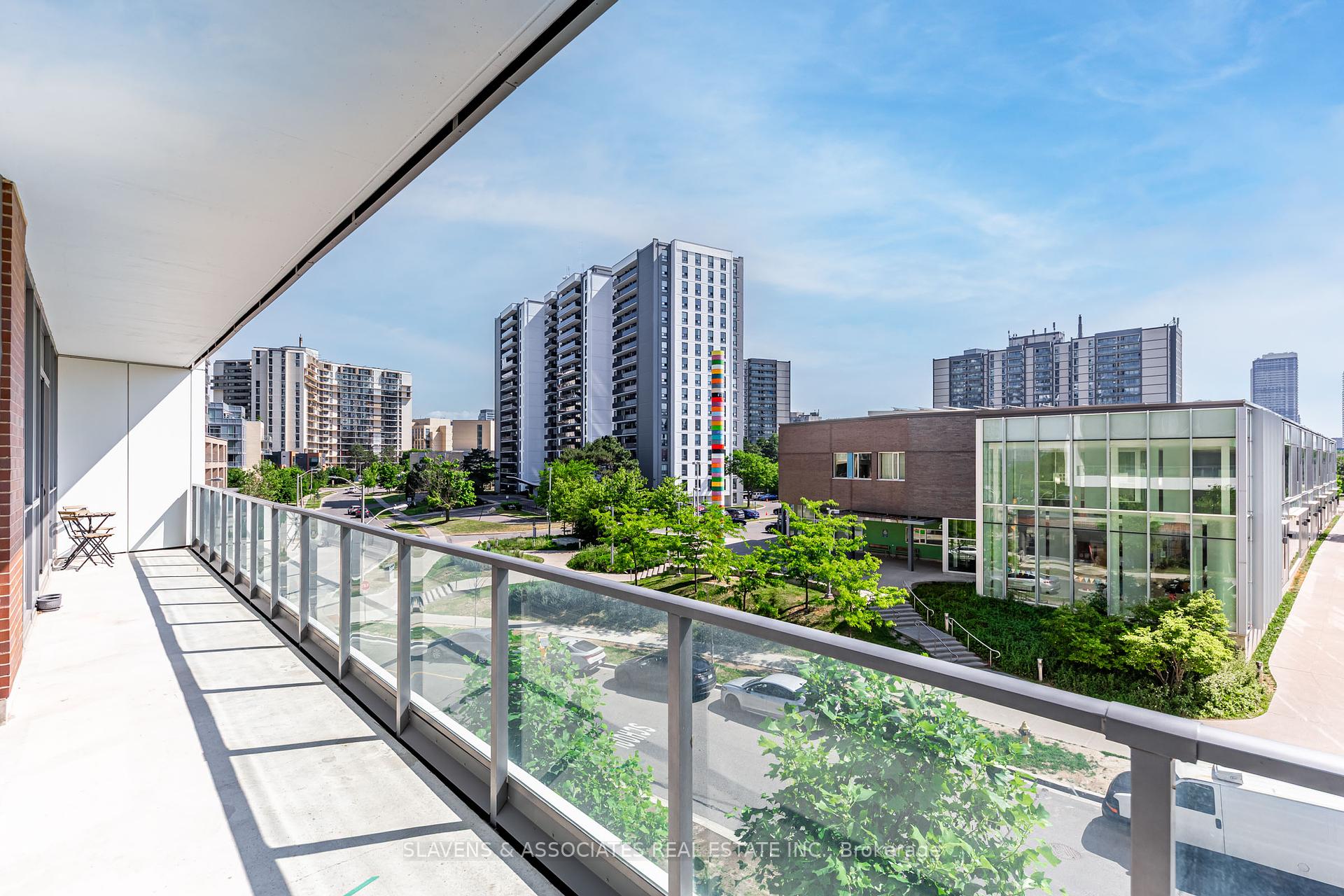3 Bedrooms Condo at 38 Forest Manor, Toronto For sale