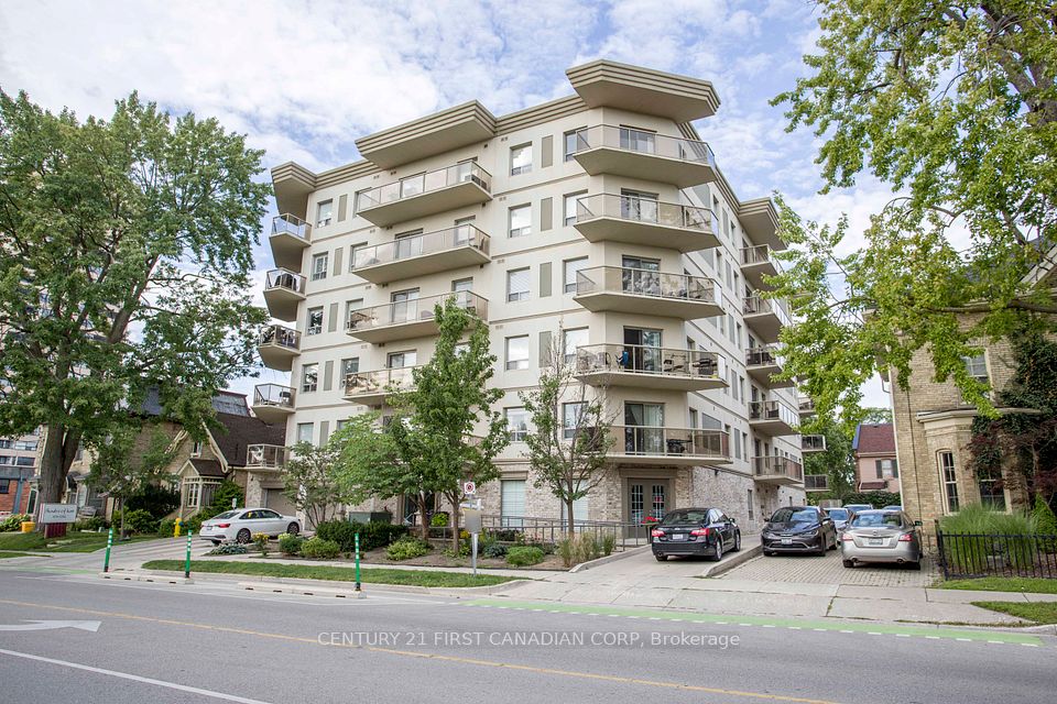 435 Colborne