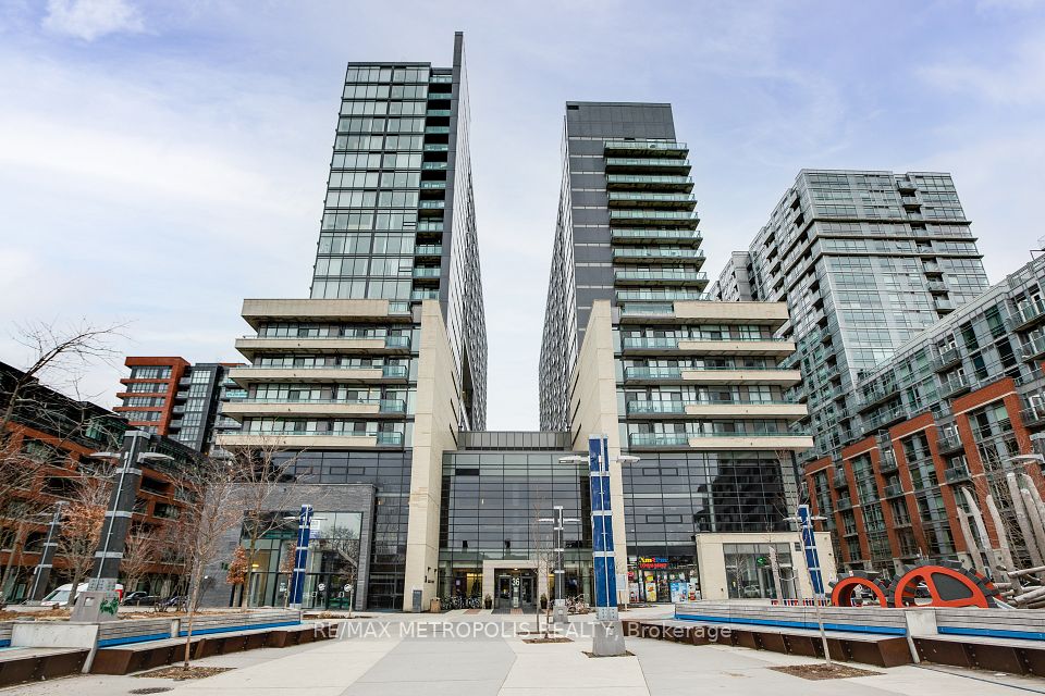 36 Lisgar