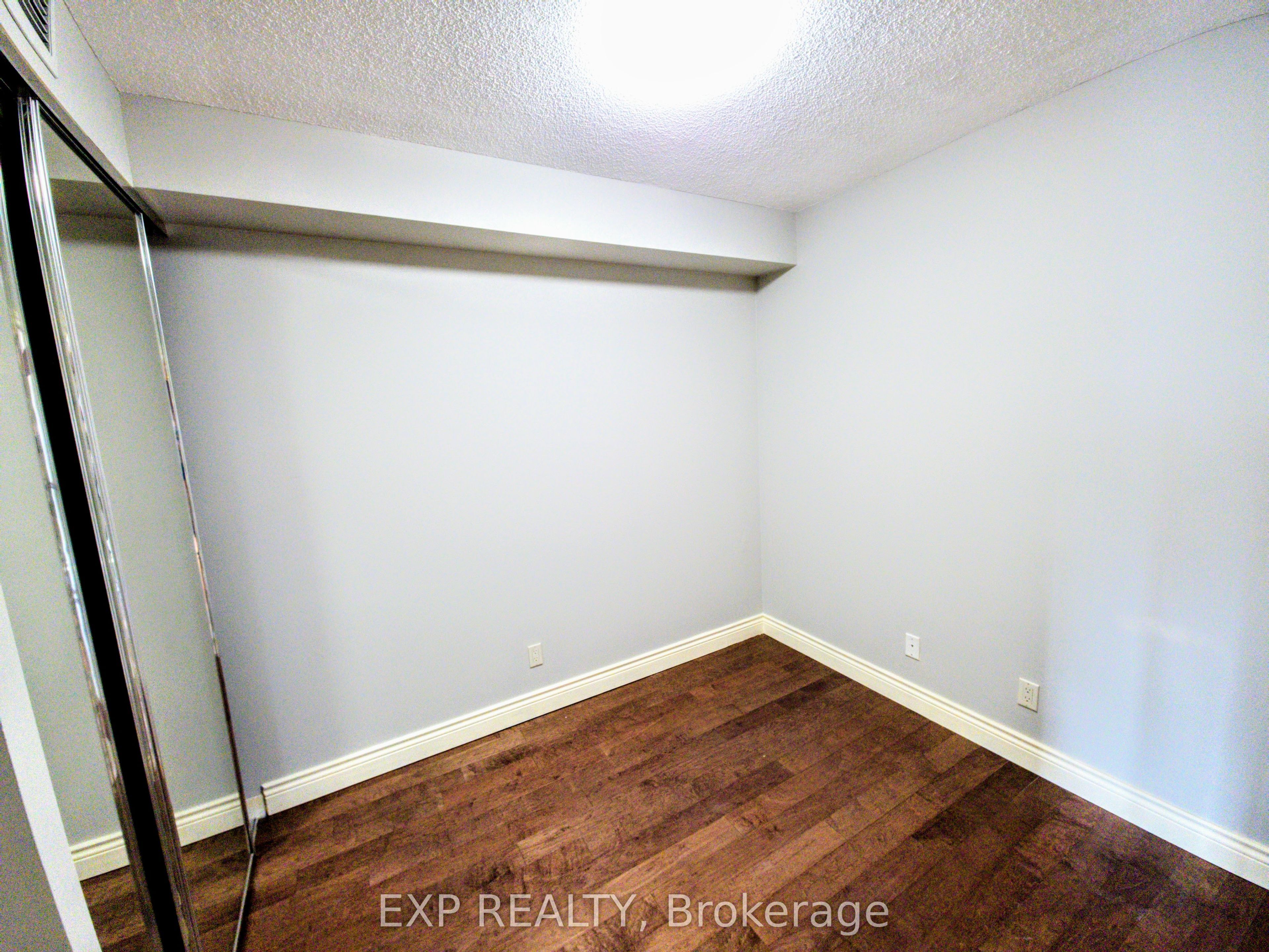 88 Promenade Circle, #1007