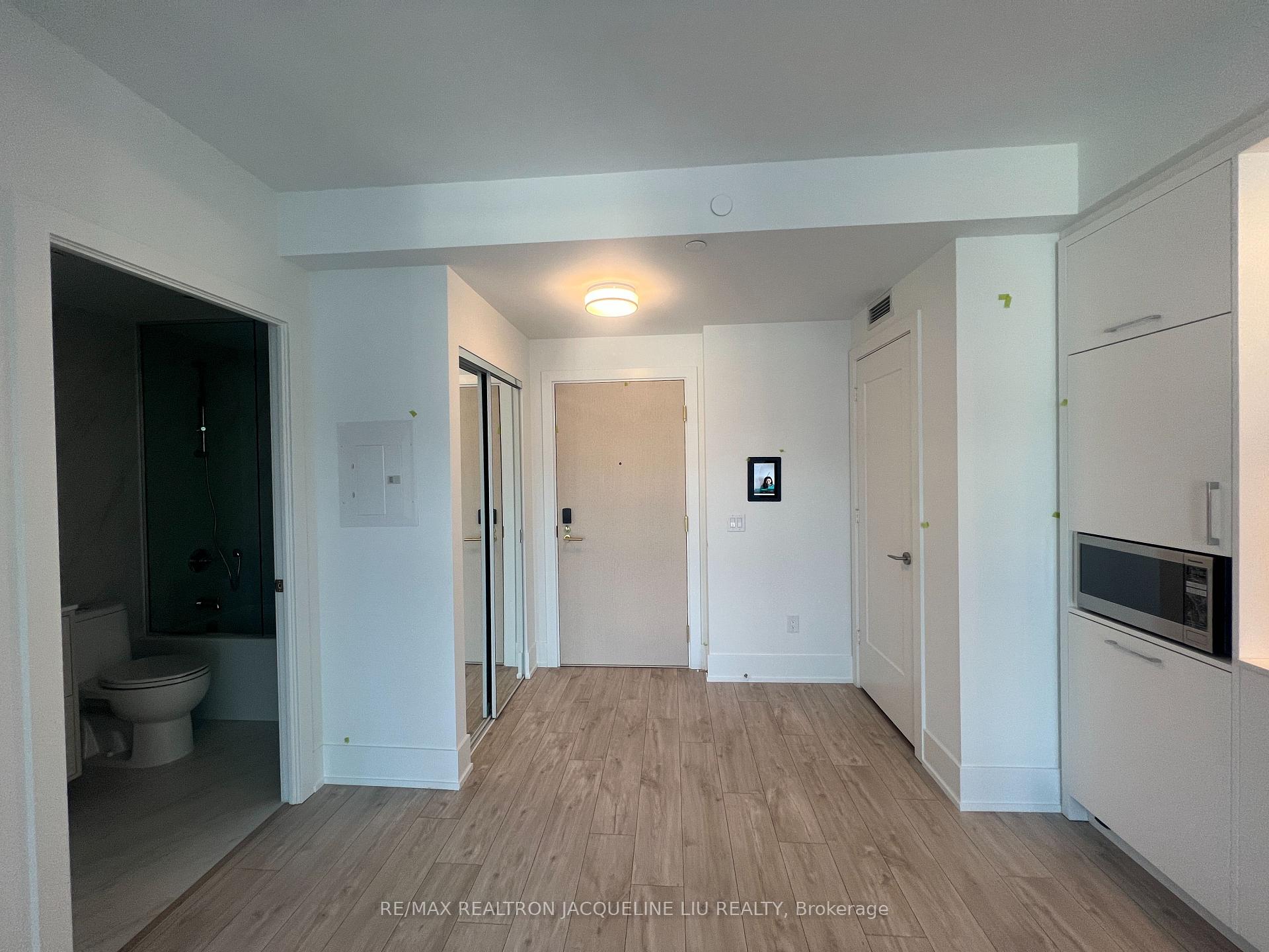 1 Bedroom Condo at 480 Front,  Toronto For sale