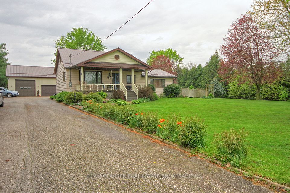 8200 Falconbridge Drive, Strathroy-Caradoc, ON N0L 1W0