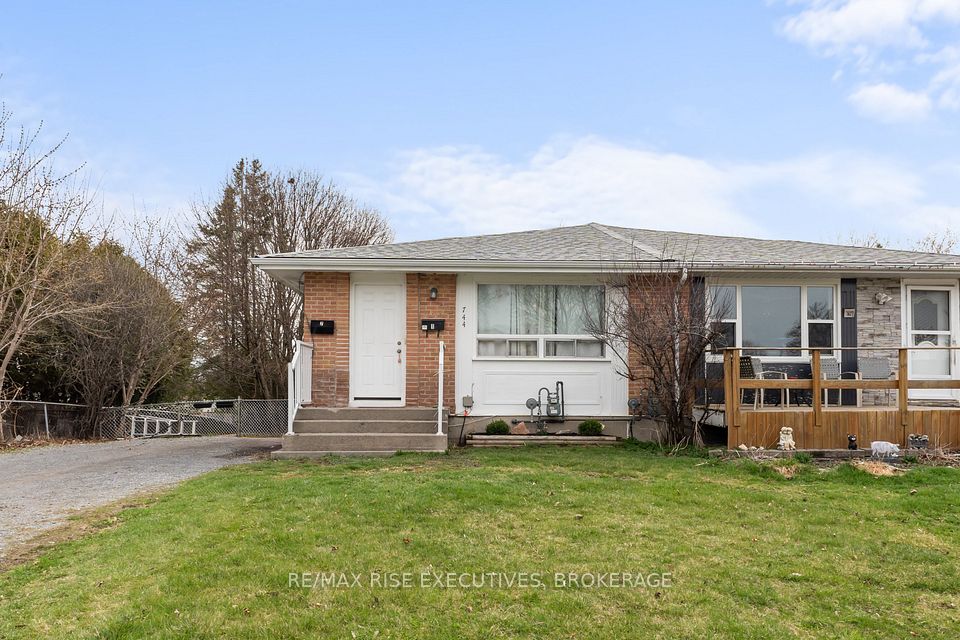 744 Selkirk Road