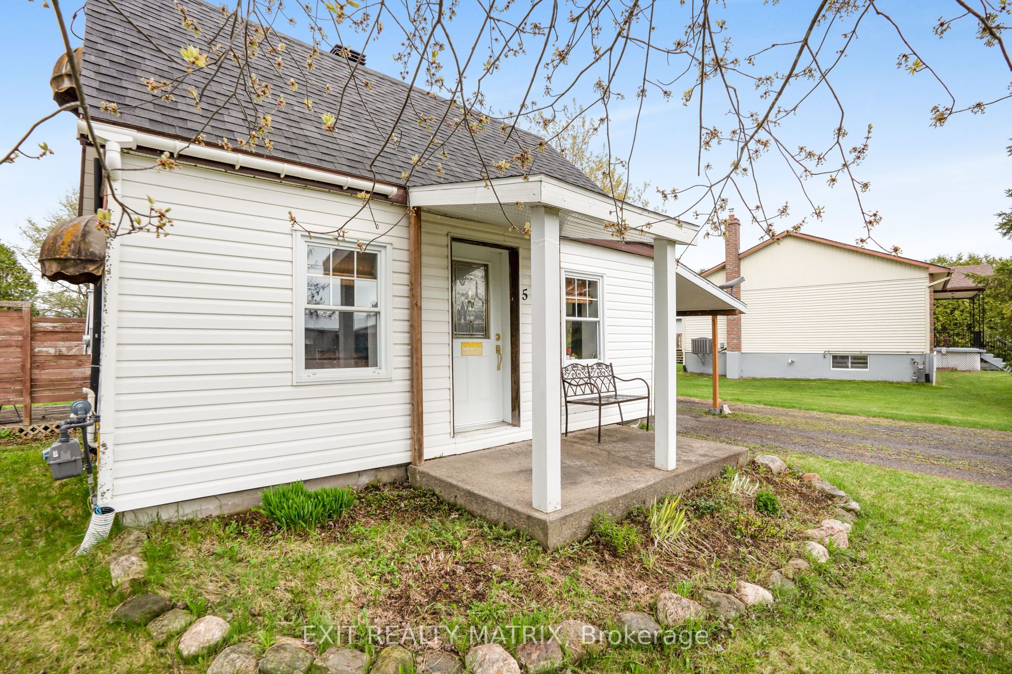 5 Bissonnette Street, Alfred & Plantagenet, ON K0B 1A0