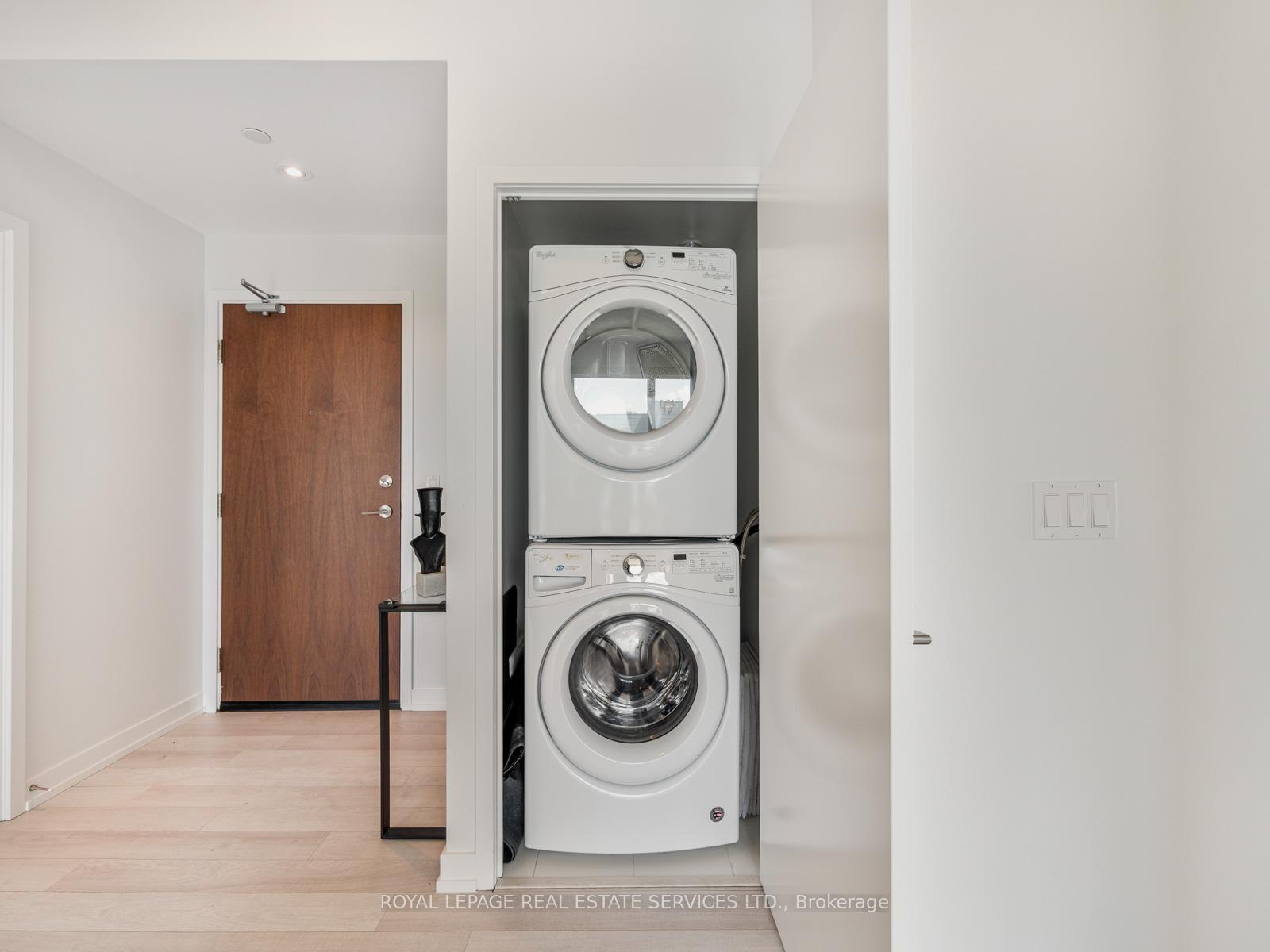 2 Bedrooms Condo at 115 McMahon, Toronto For sale