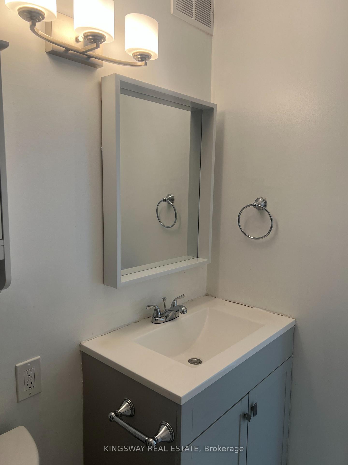 2 Bedrooms Condo at 715 Don Mills, Toronto For sale