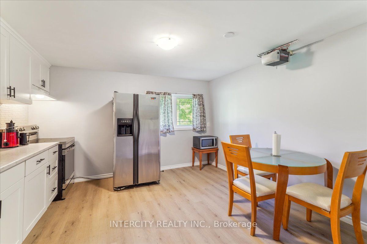 3505 Cochrane Street