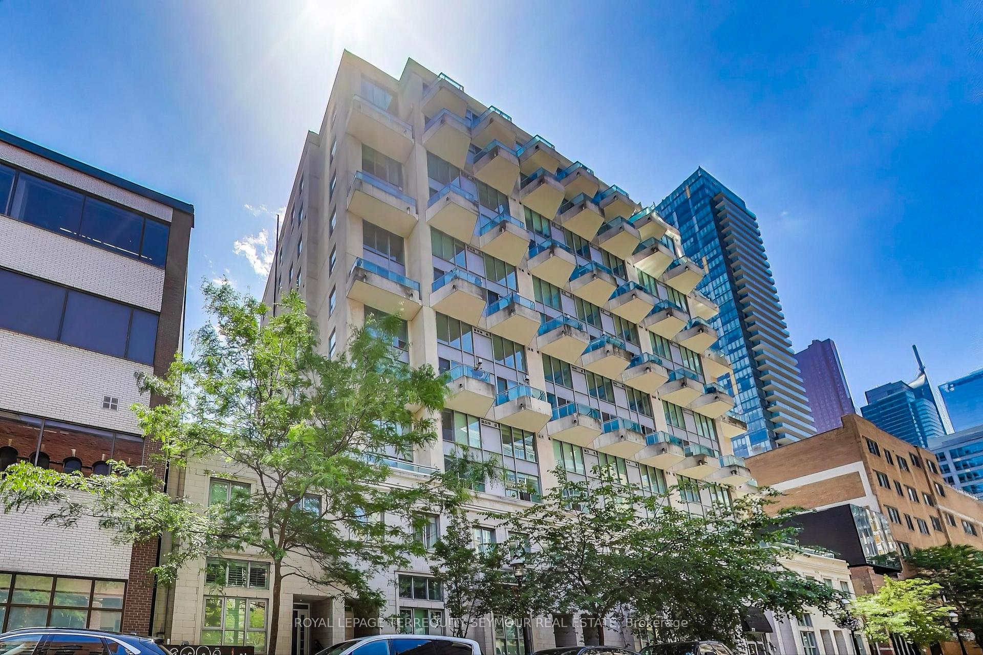 3 Bedrooms Condo at 77 Lombard, Toronto For sale