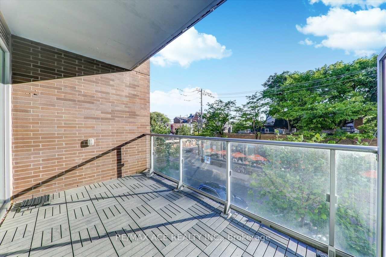 1 Bedroom Condo at 1960 Queens, Toronto For sale