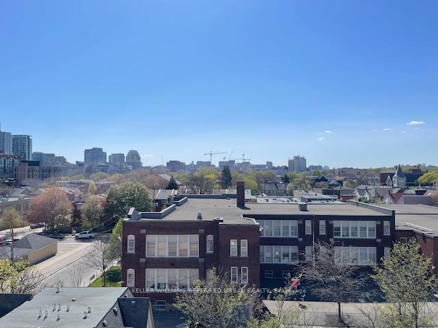 1 Bedroom Condo at 140 Bathurst, Toronto For sale