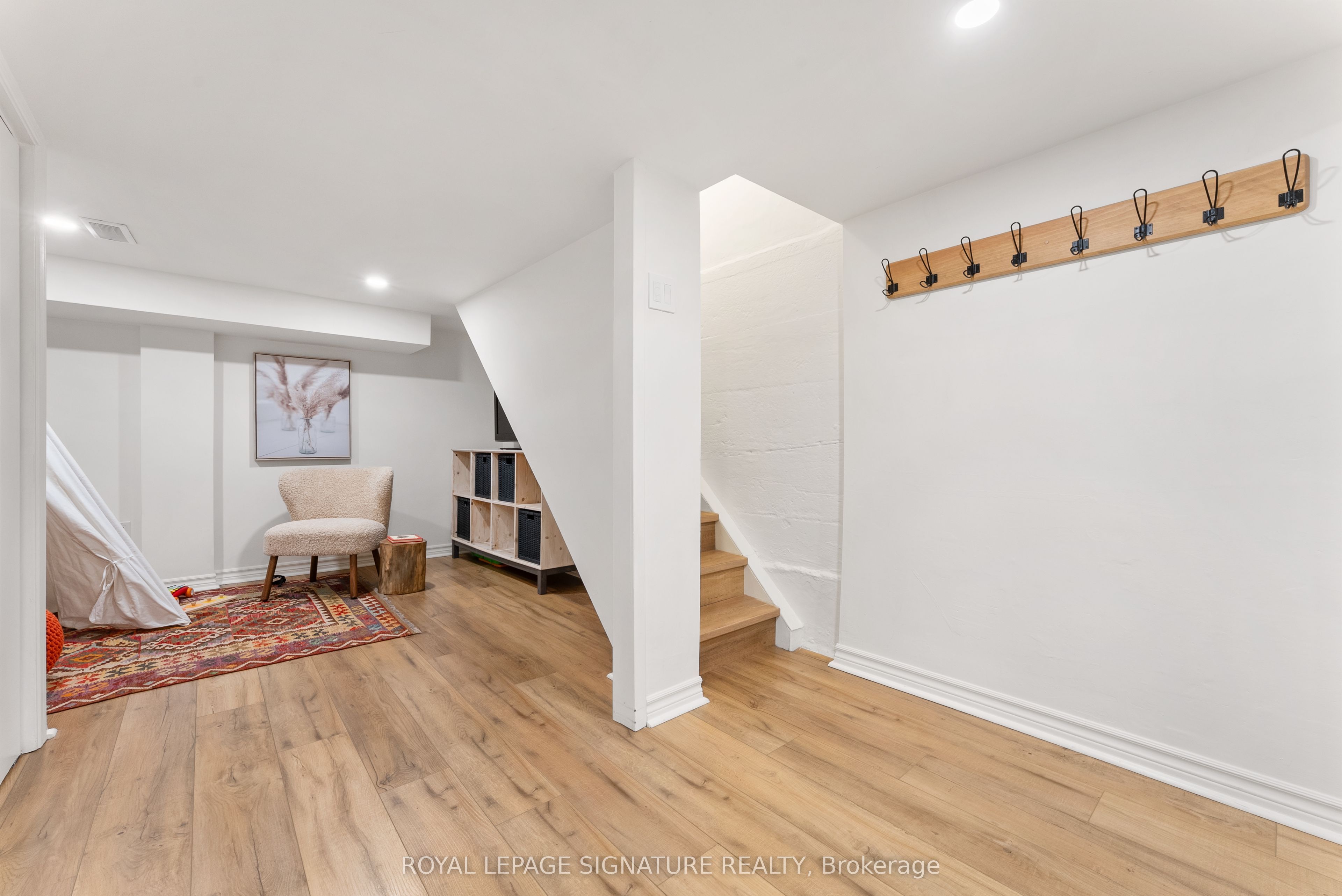 142 Dewhurst Boulevard