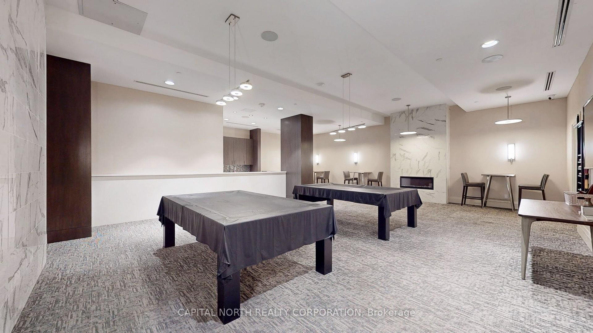 2 Bedrooms Condo at 460 Adelaide,  Toronto For sale