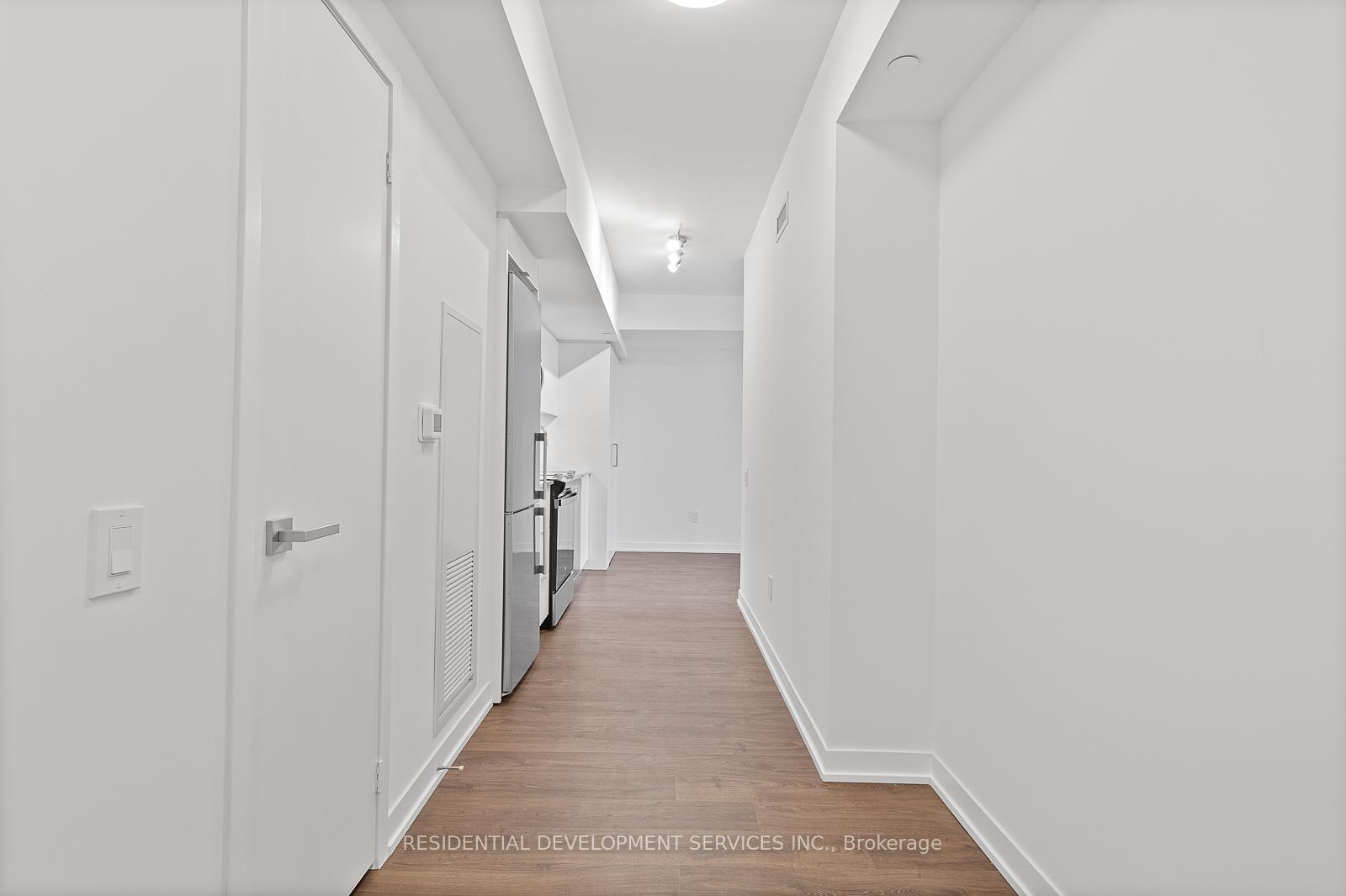 3 Bedrooms Condo at 500 Wilson,  Toronto For sale