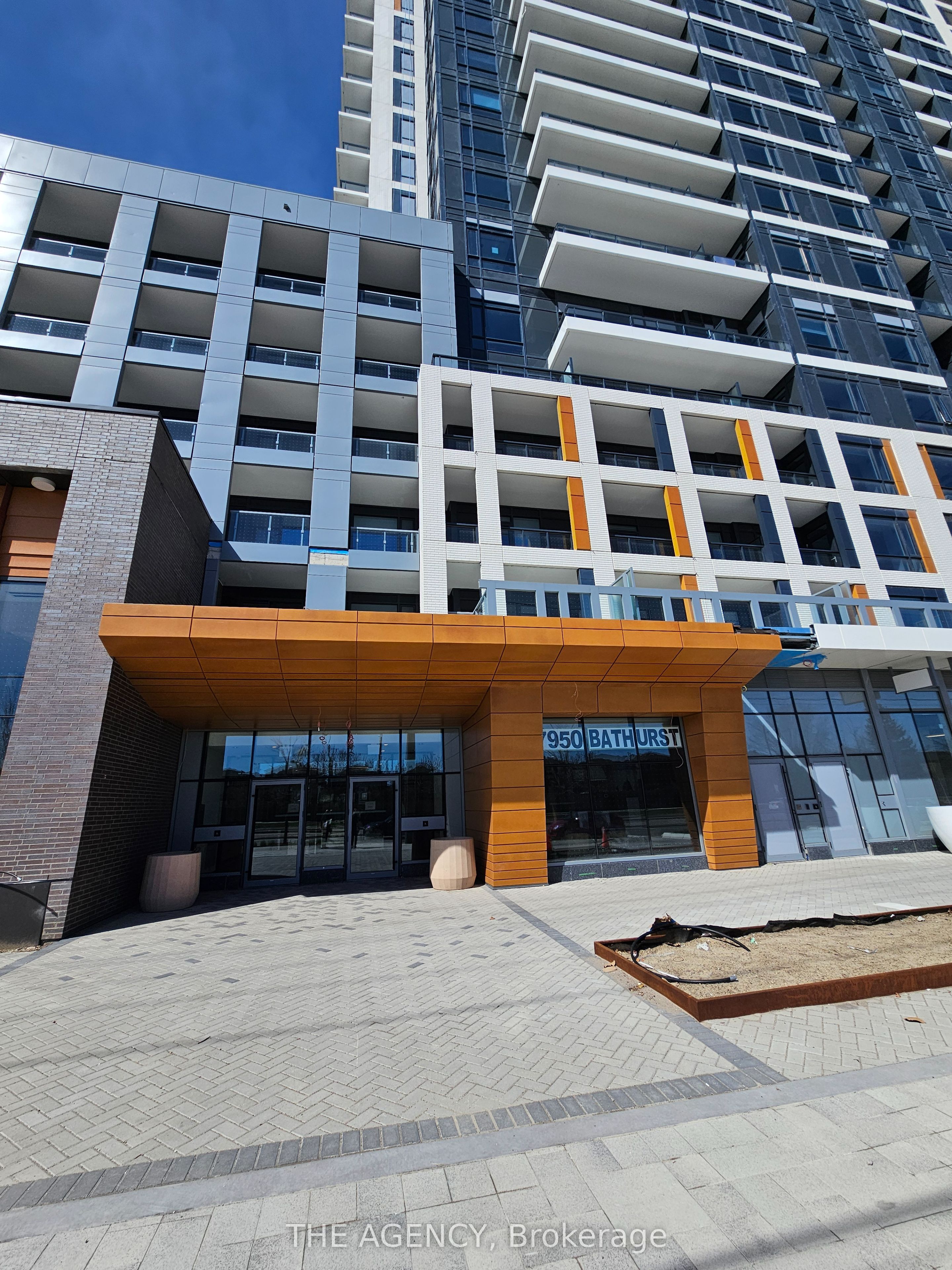 7950 Bathurst Street, #807