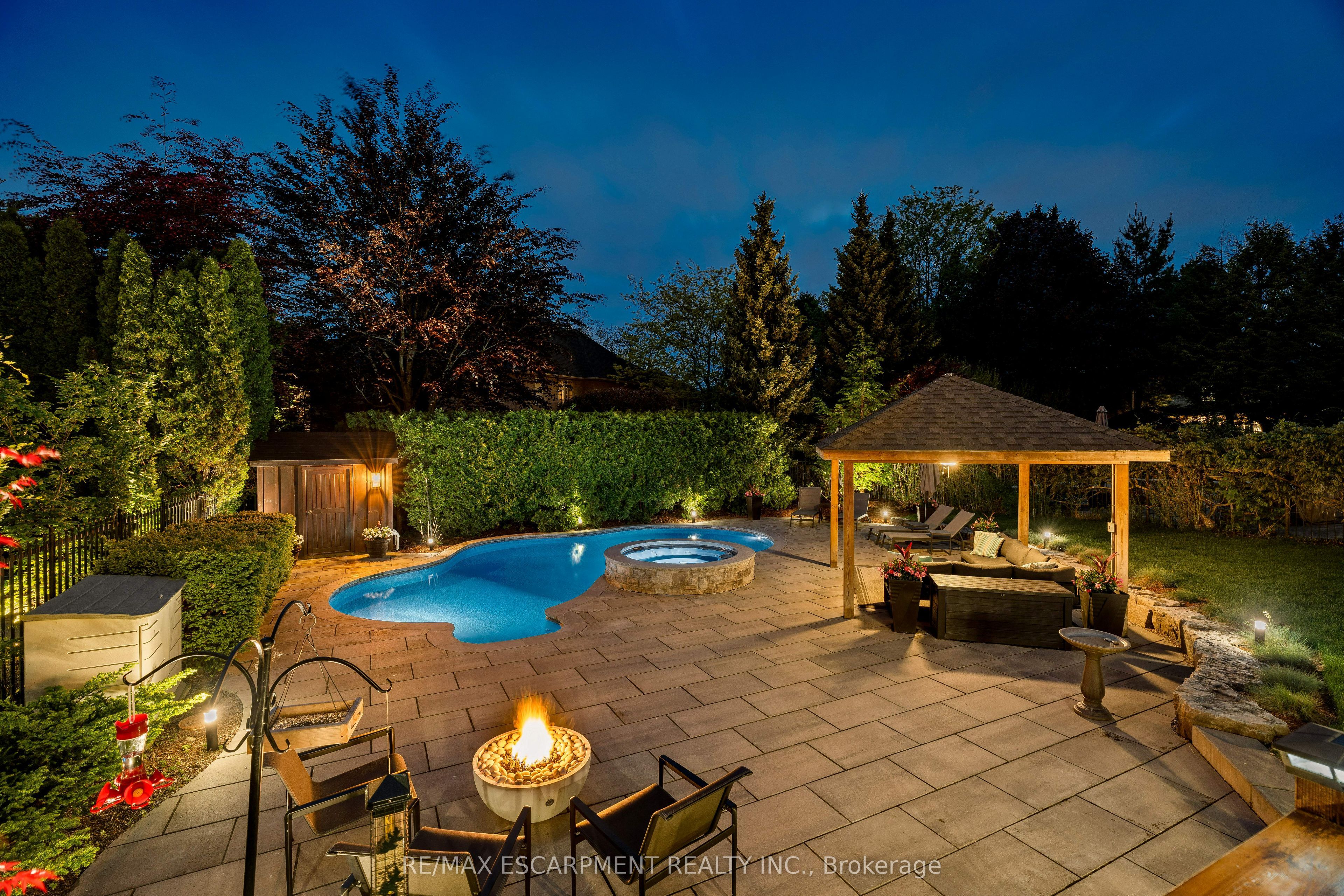 290 Shoreacres Road
