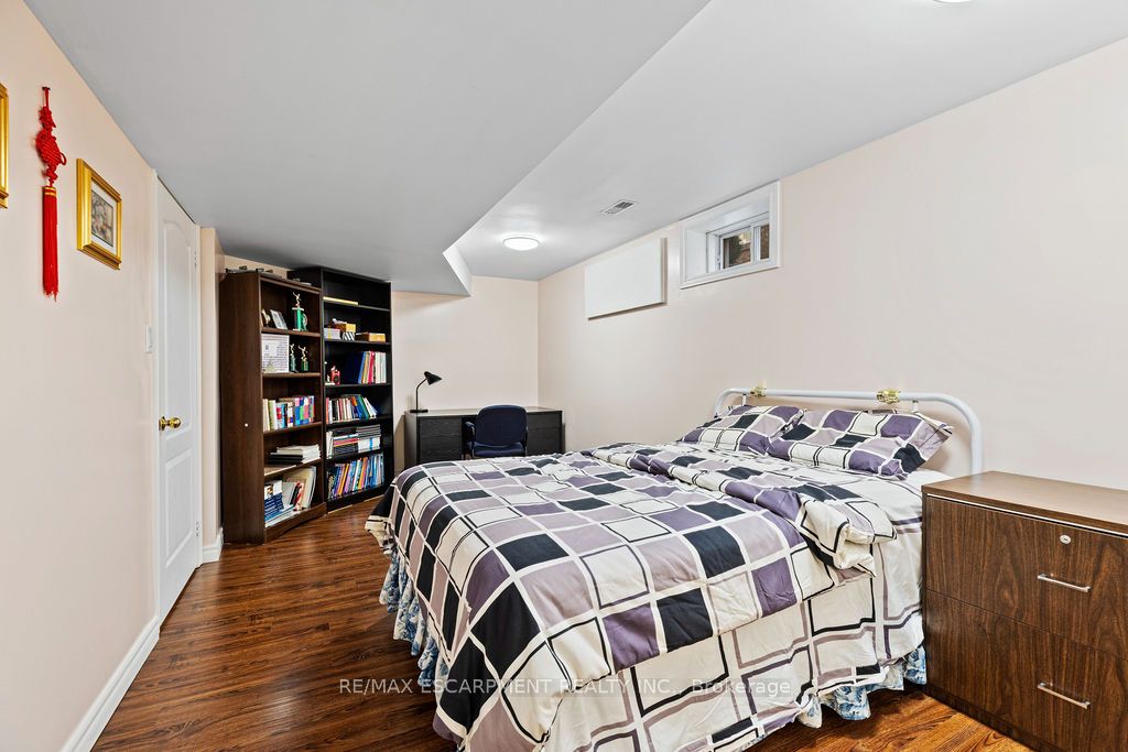 5100 Fallingbrook Drive