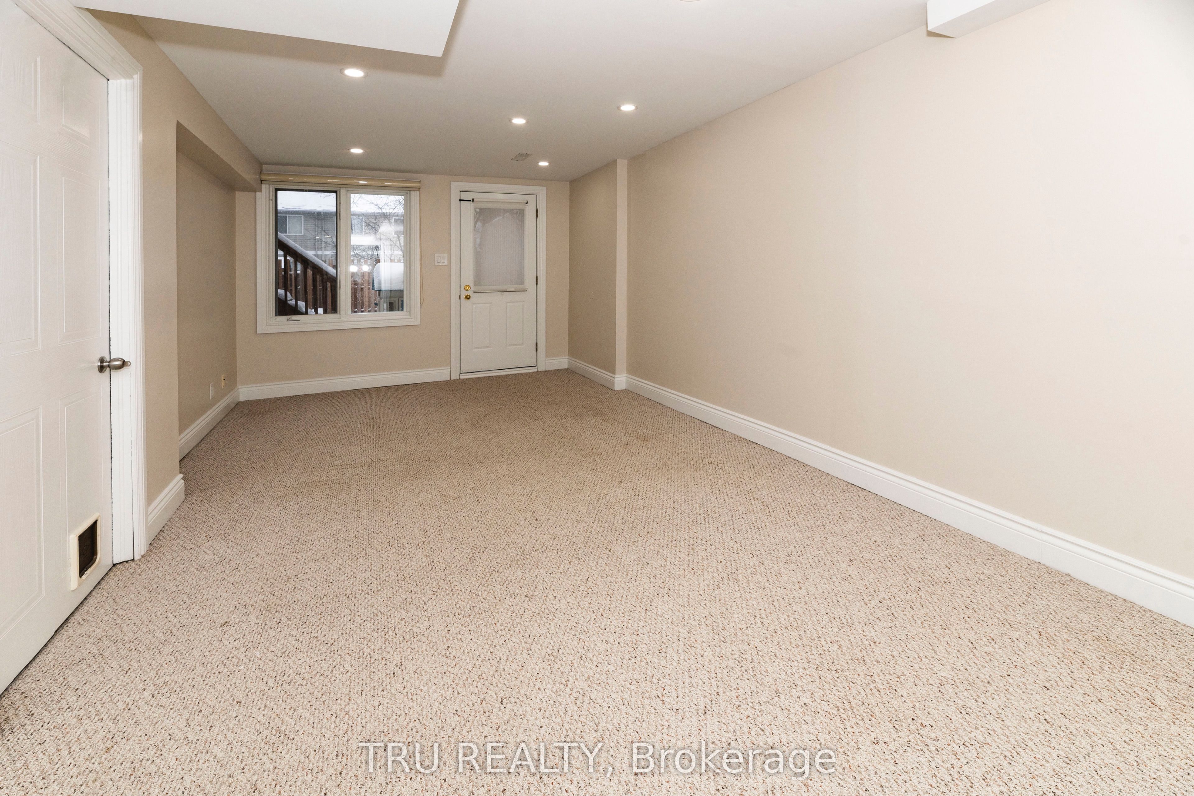 35 Helmsdale Drive