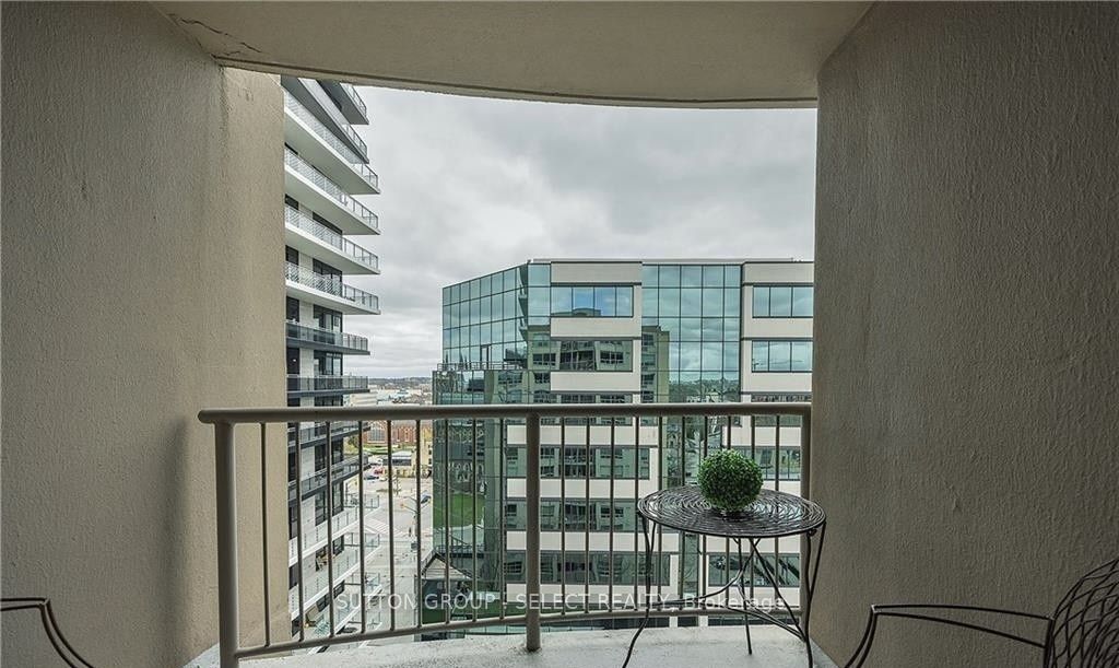 155 Kent Street, #1205