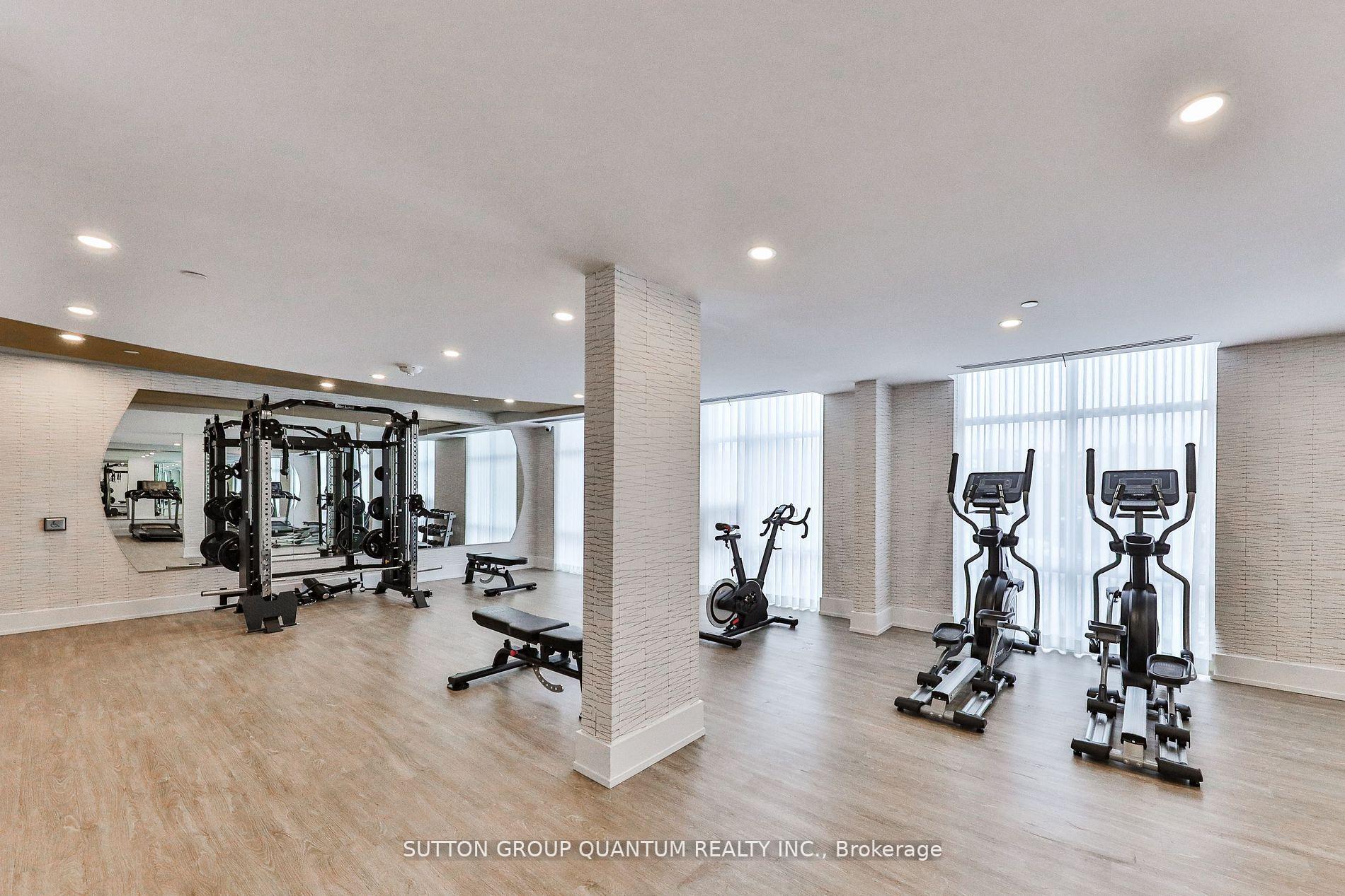 2 Bedrooms Condo at 470 Dundas, Hamilton For sale